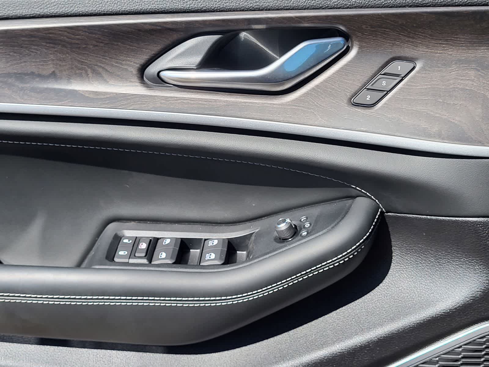 Thumbnail: 2026 Jeep Grand Cherokee L - 10