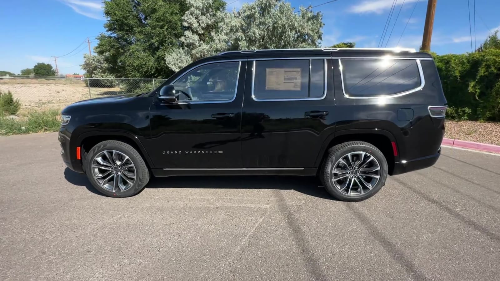 2023 Jeep Grand Wagoneer Series III 7