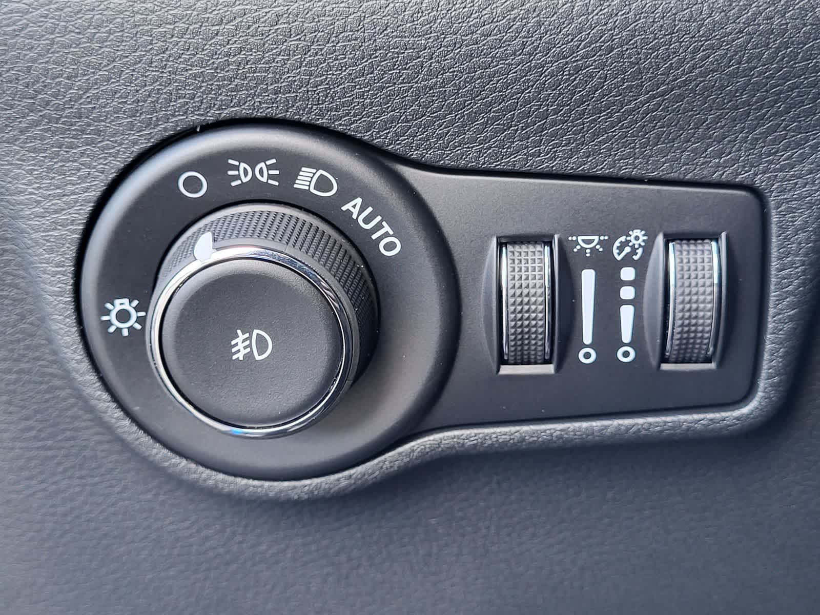 Thumbnail: 2026 Jeep Compass - 14