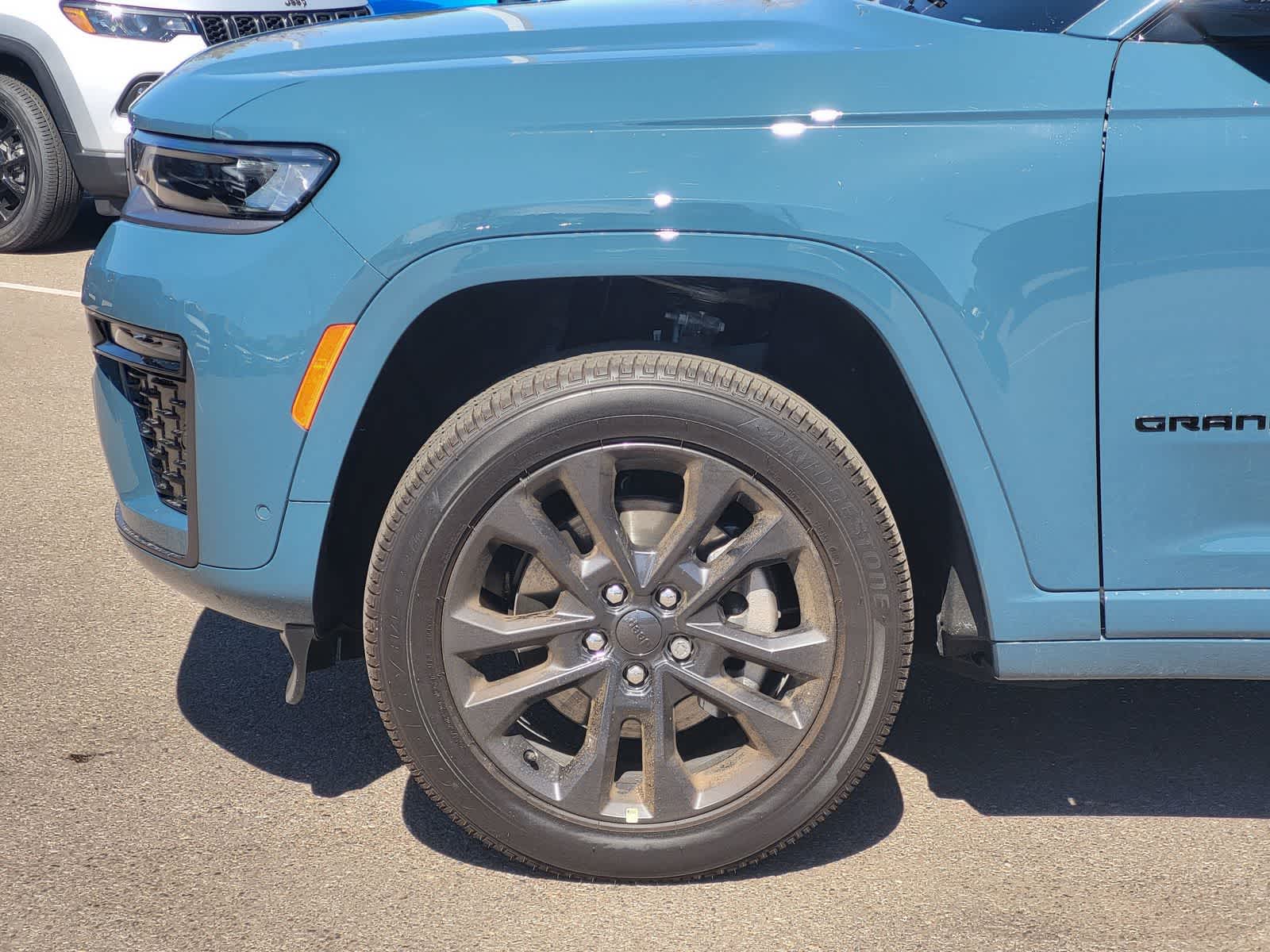 Thumbnail: 2026 Jeep Grand Cherokee L - 23