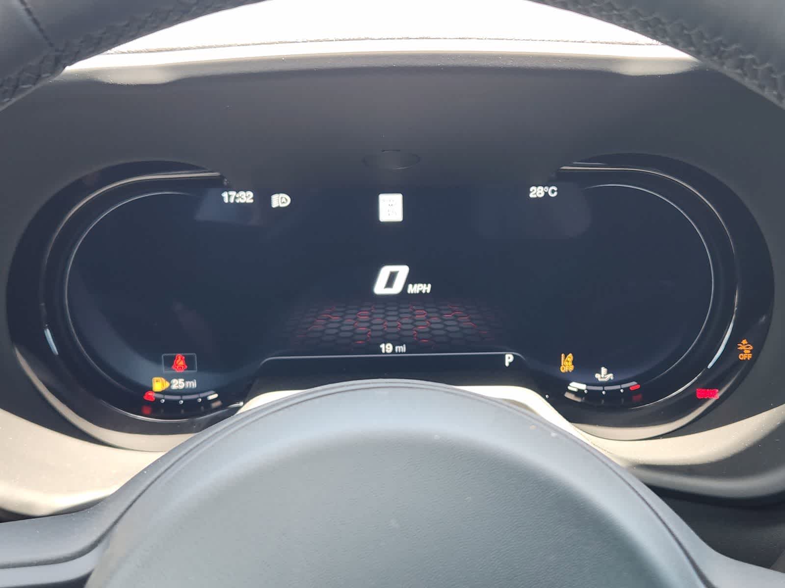 2025 Dodge Hornet GT - Photo 13