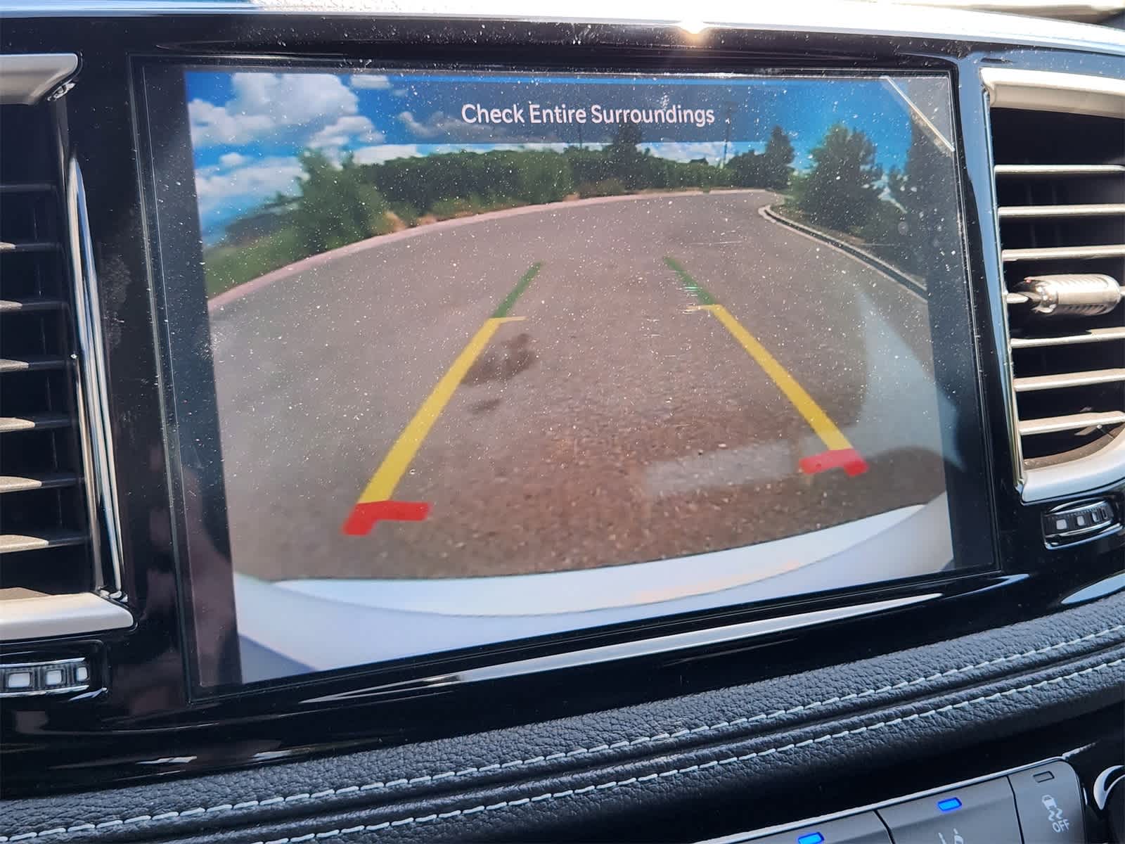 Thumbnail: 2025 Chrysler Pacifica - 15