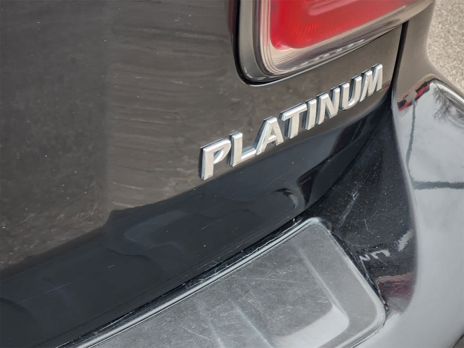 Thumbnail: 2017 Nissan Armada - 12