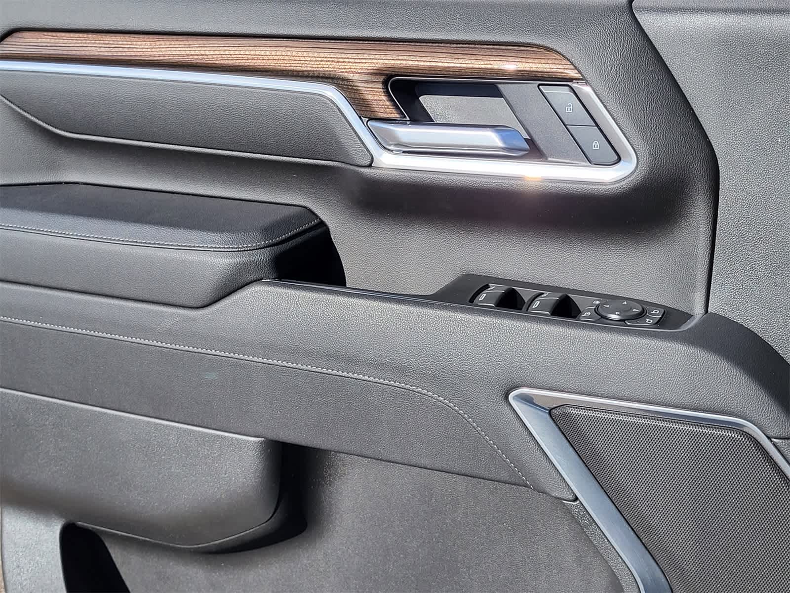 Thumbnail: 2025 Chevrolet Silverado 2500 - 20