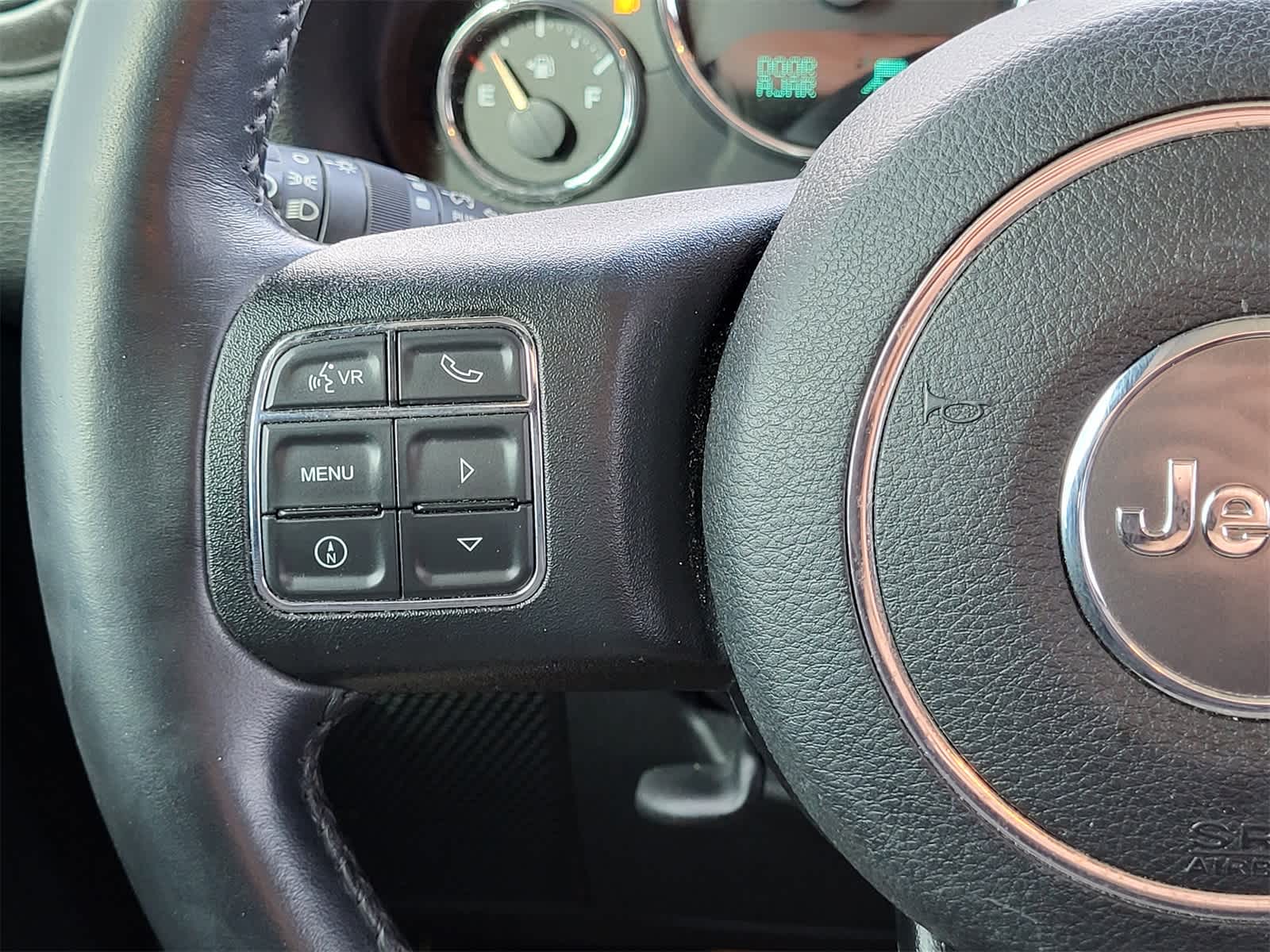 Thumbnail: 2016 Jeep Wrangler - 25