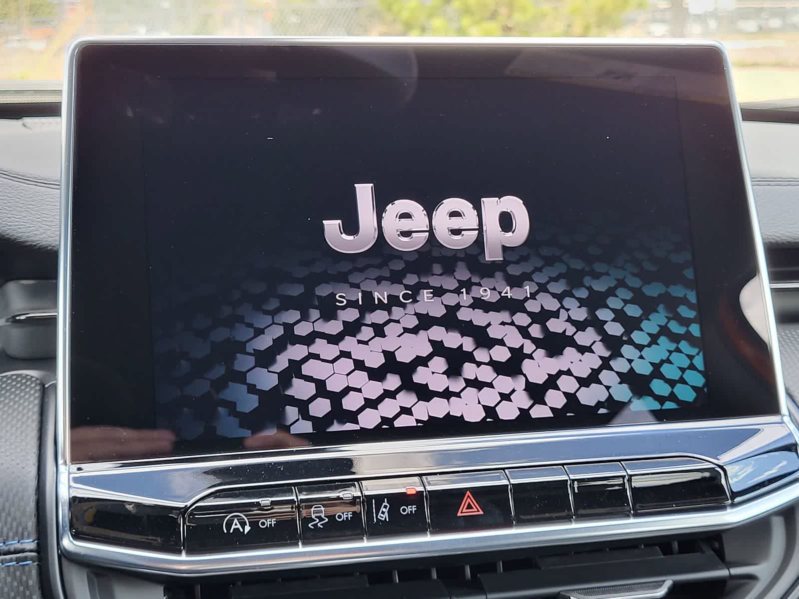 Thumbnail: 2026 Jeep Compass - 15
