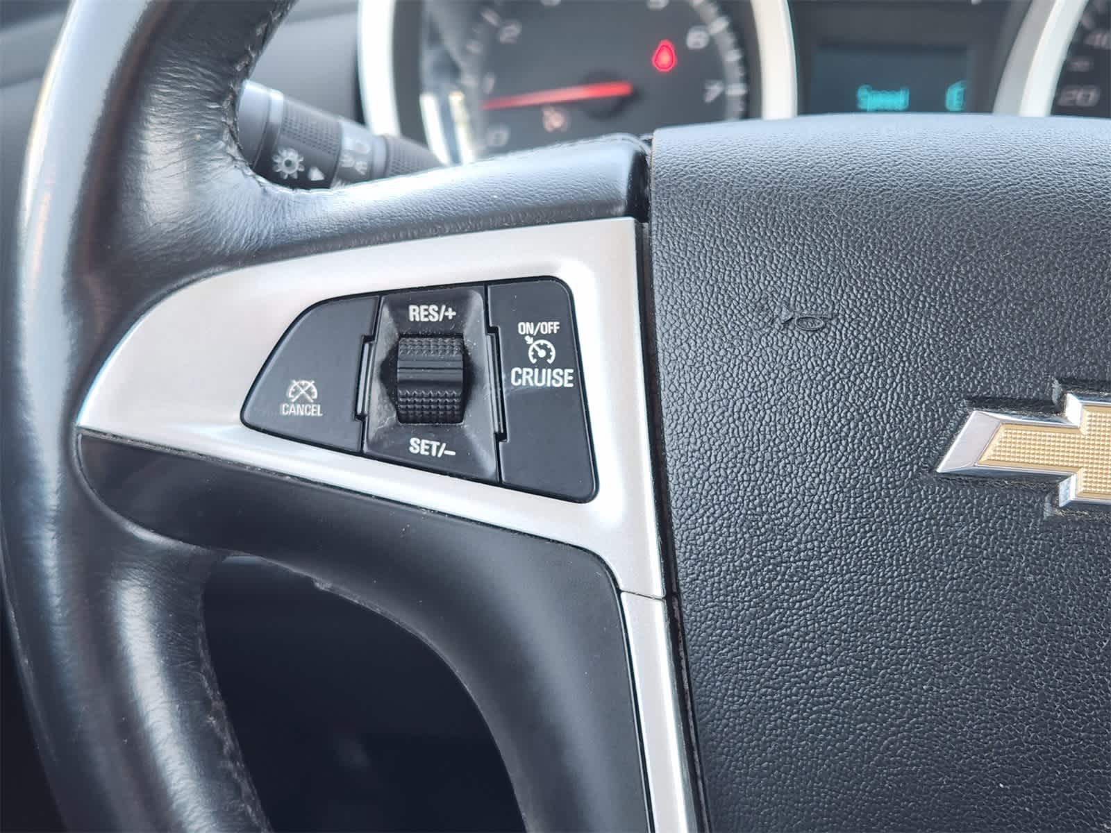 Thumbnail: 2012 Chevrolet Equinox - 26