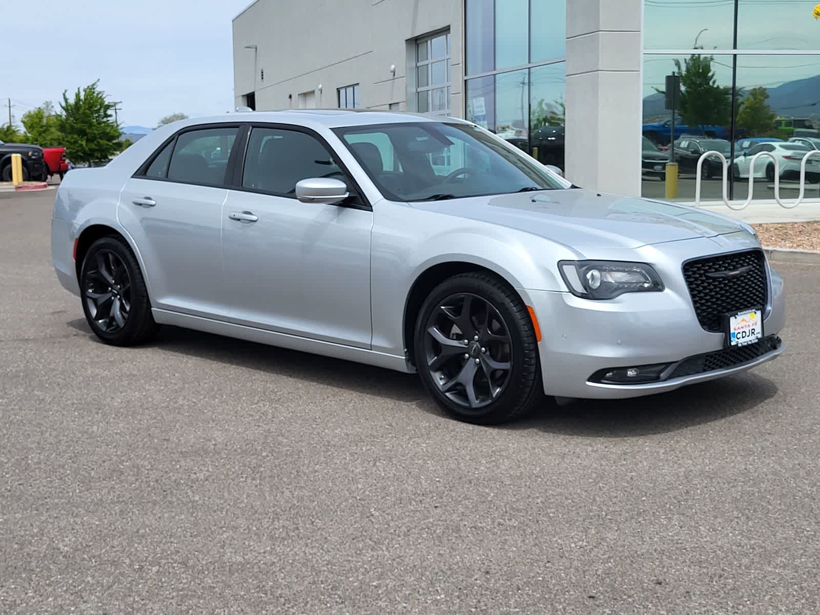 Thumbnail: 2023 Chrysler 300 - 3