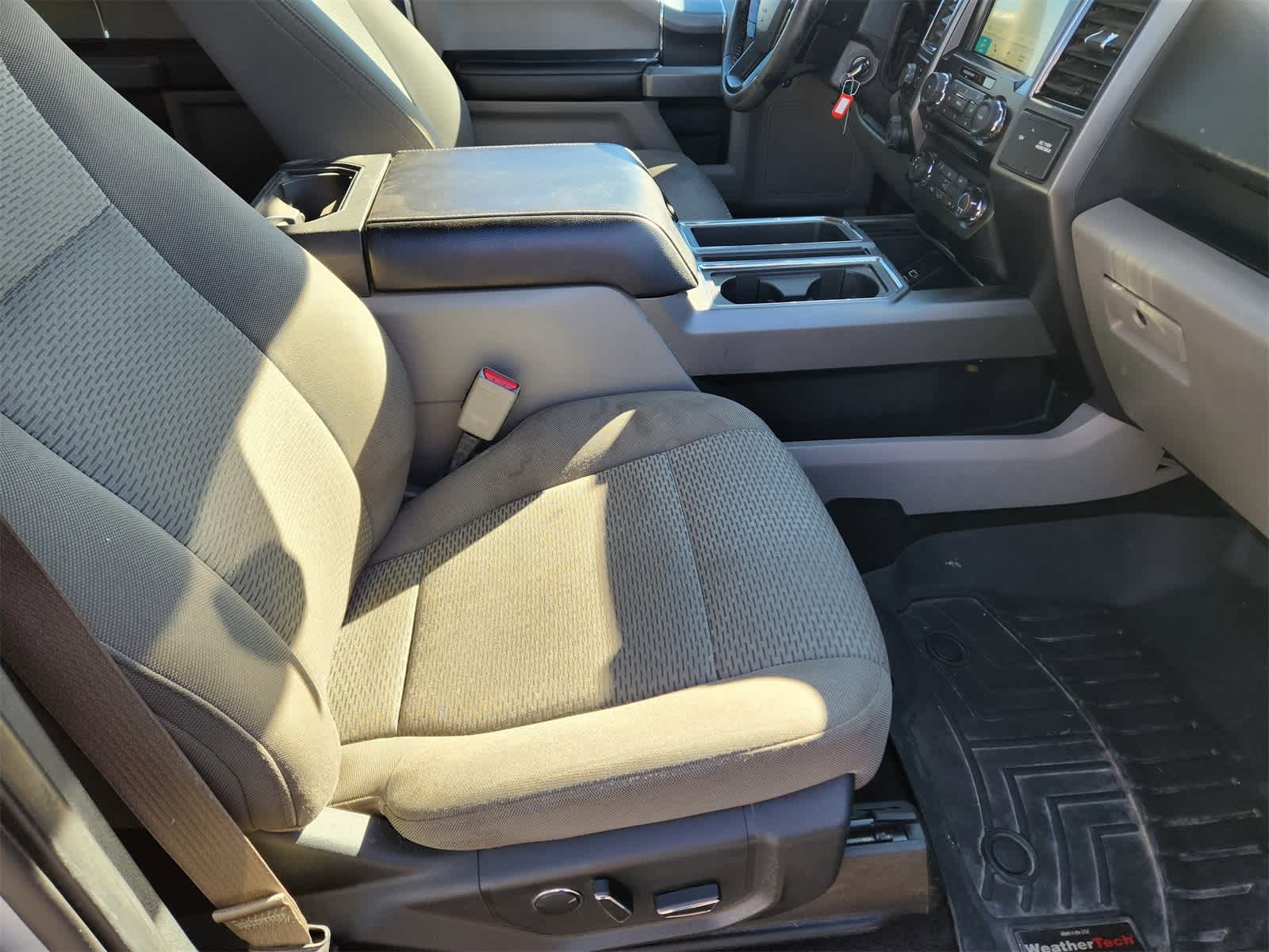 Thumbnail: 2017 Ford F-150 - 29