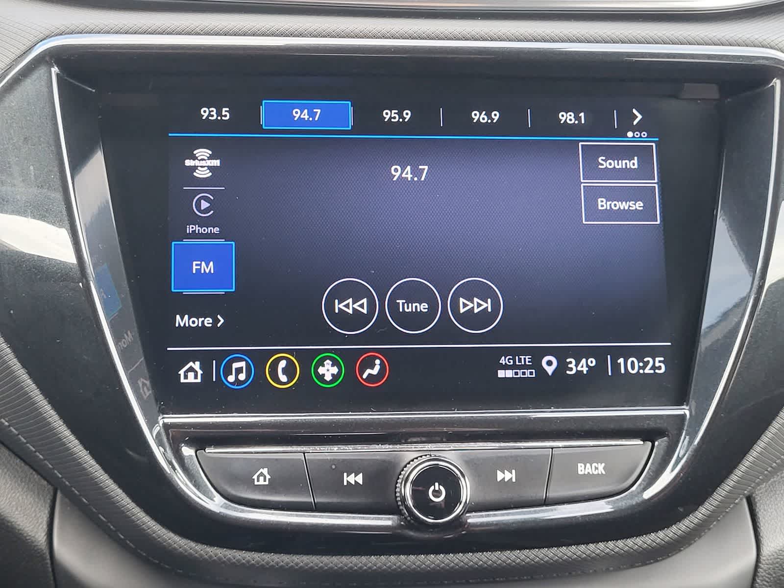 Thumbnail: 2023 Chevrolet TrailBlazer - 16