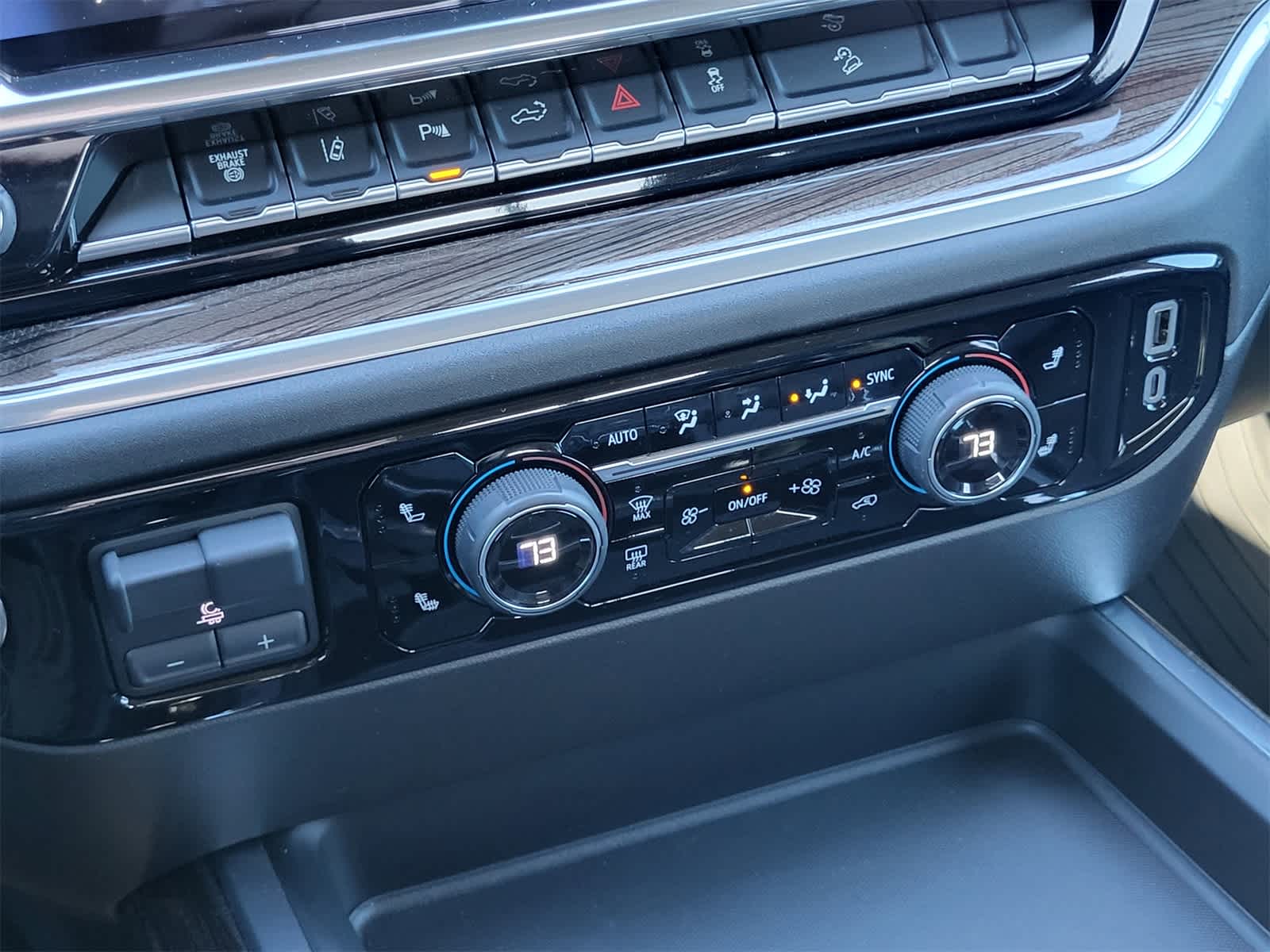 Thumbnail: 2025 Chevrolet Silverado 2500 - 17