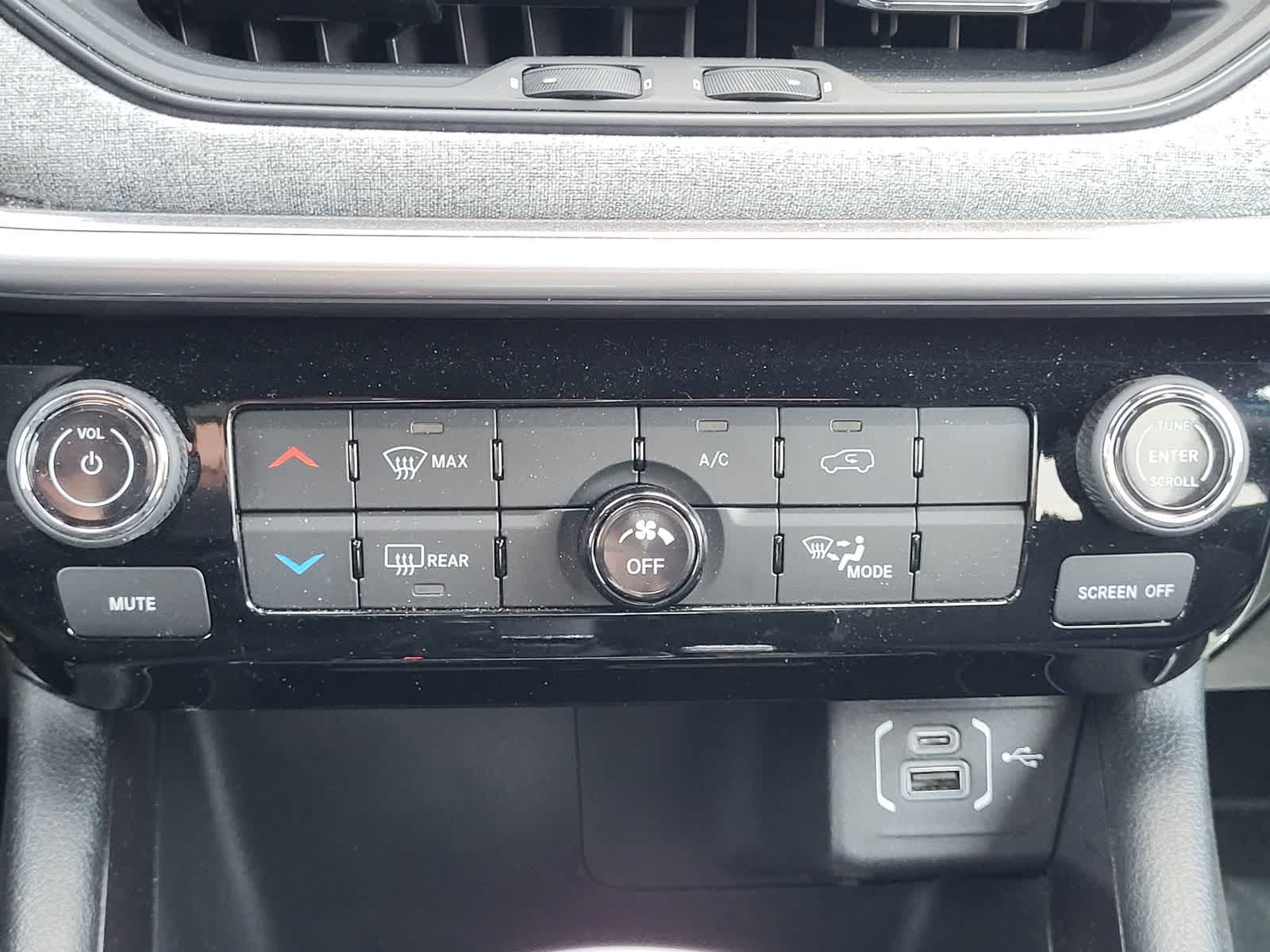 Thumbnail: 2025 Jeep Compass - 20