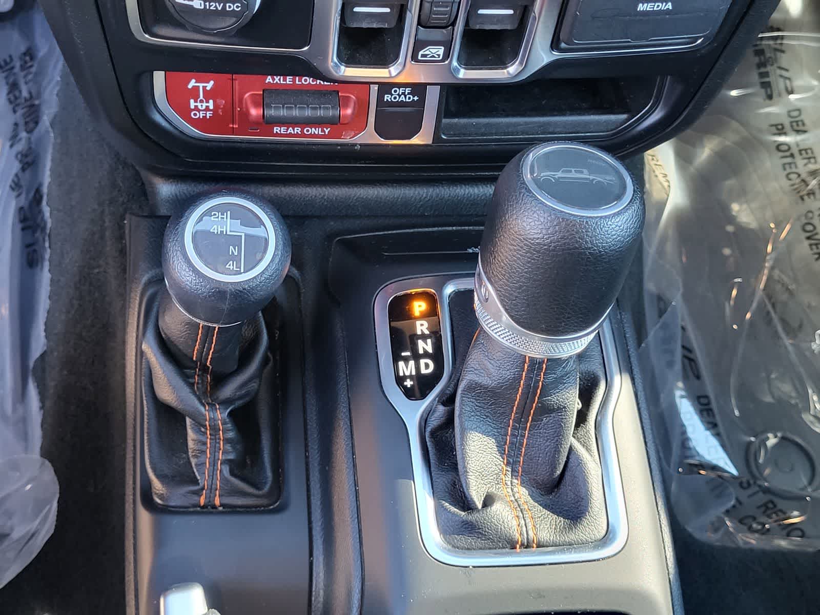 Thumbnail: 2022 Jeep Gladiator - 22