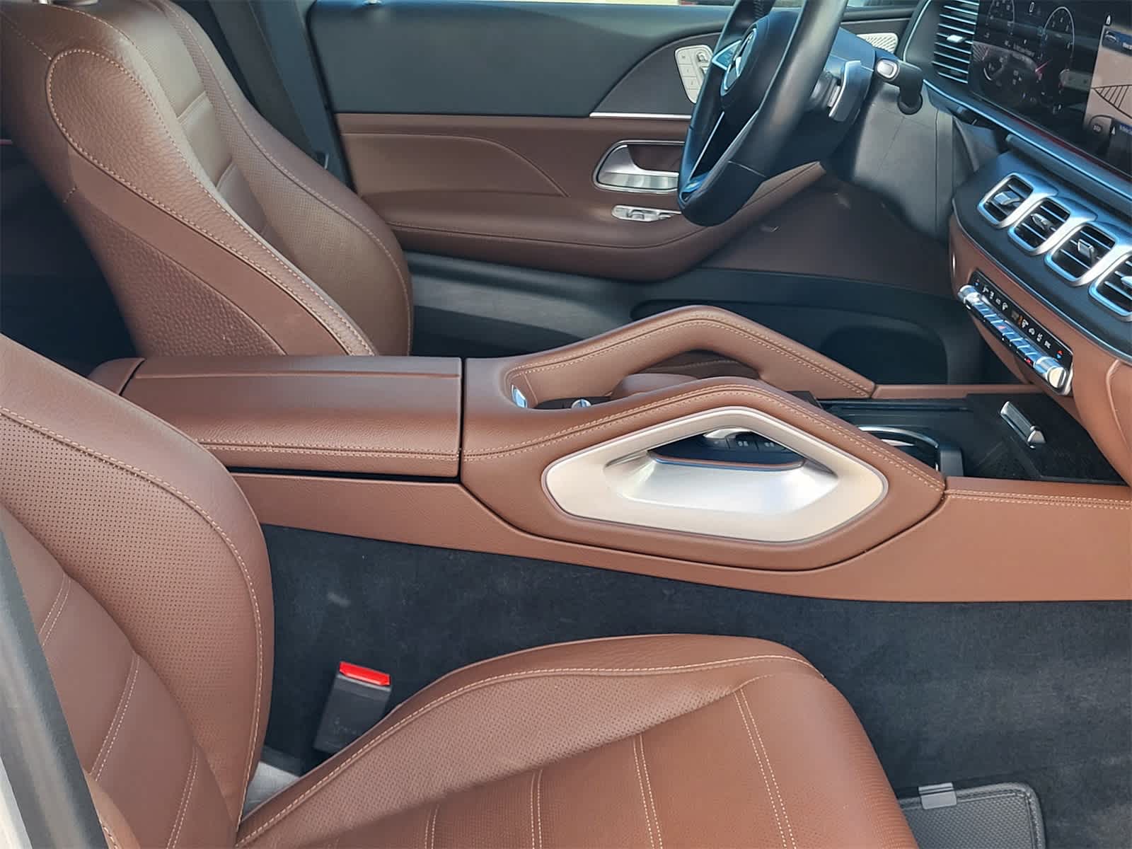 Thumbnail: 2024 Mercedes-Benz GLS - 27