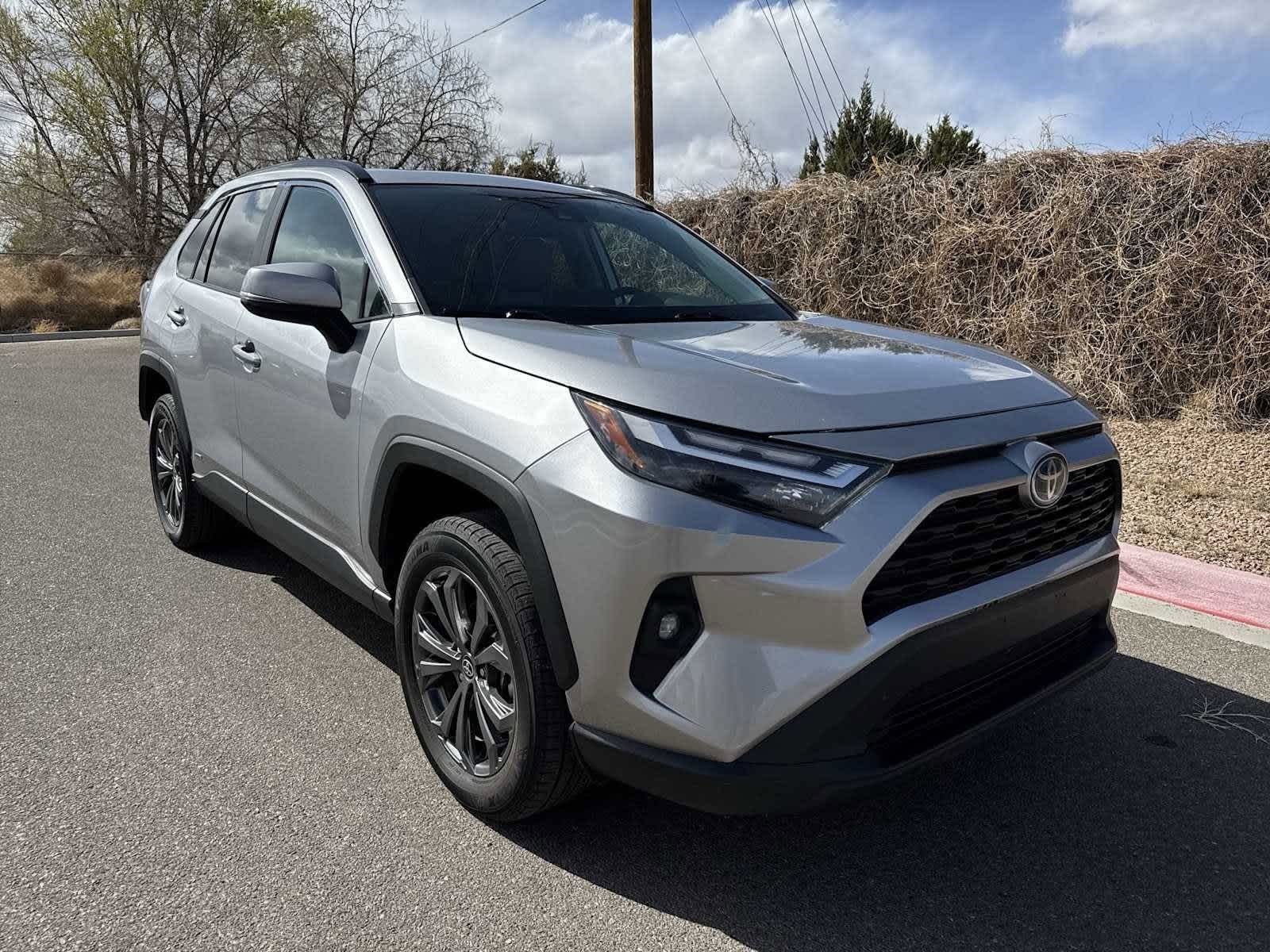 Thumbnail: 2022 Toyota RAV4 - 28