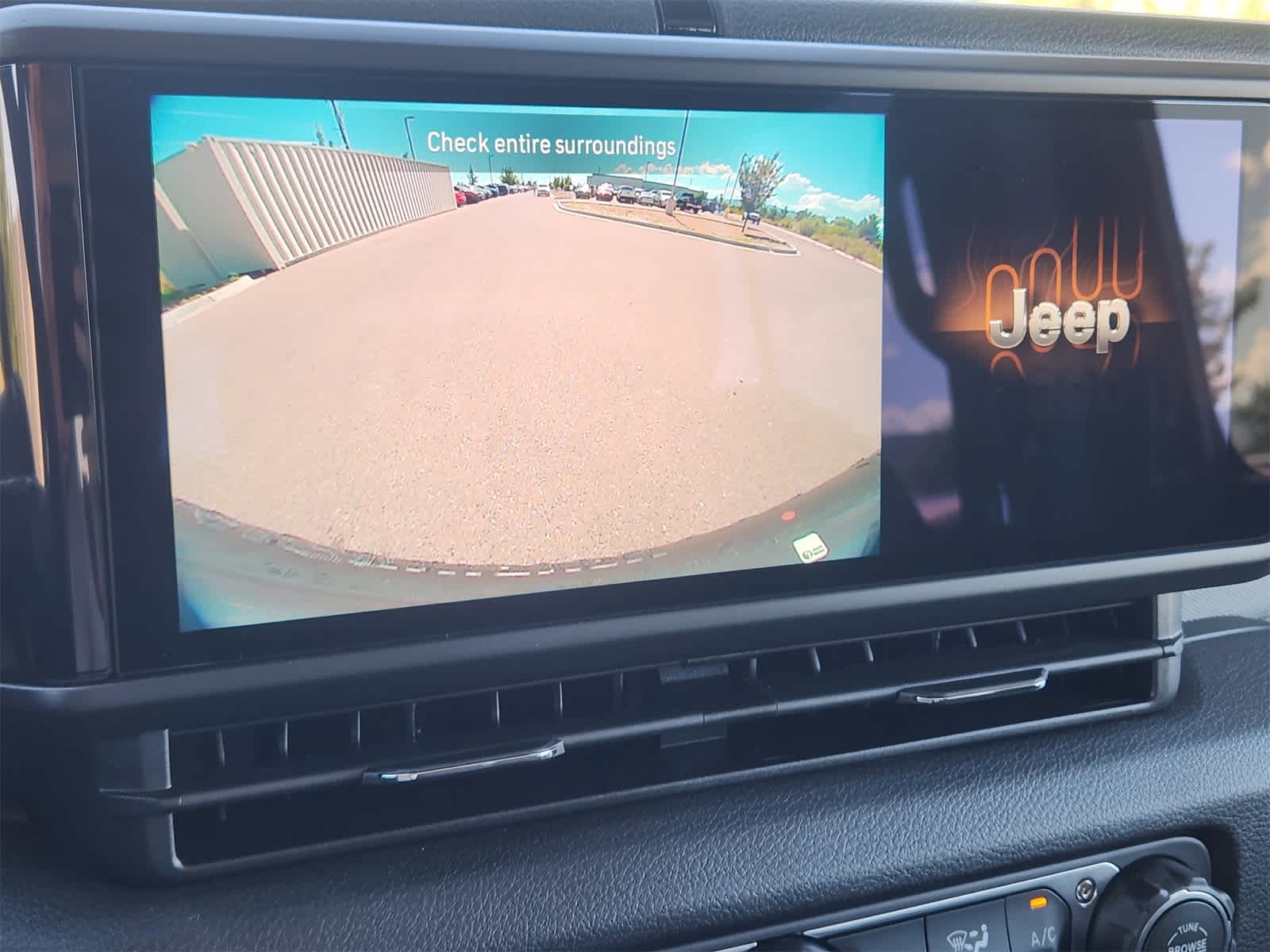 Thumbnail: 2025 Jeep Wrangler - 15