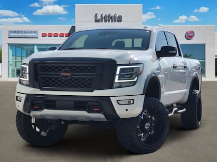 2021 Nissan Titan PRO-4X Truck Crew Cab