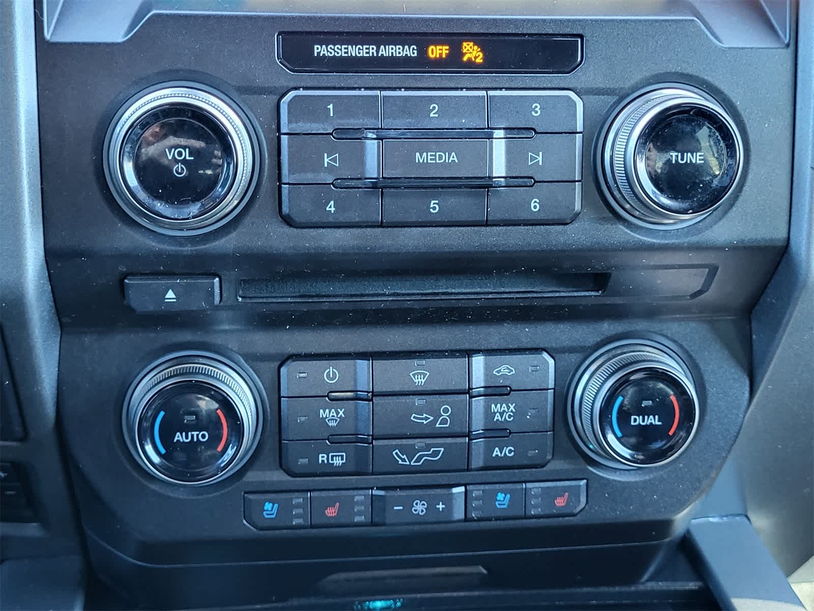 Thumbnail: 2018 Ford F-150 - 23