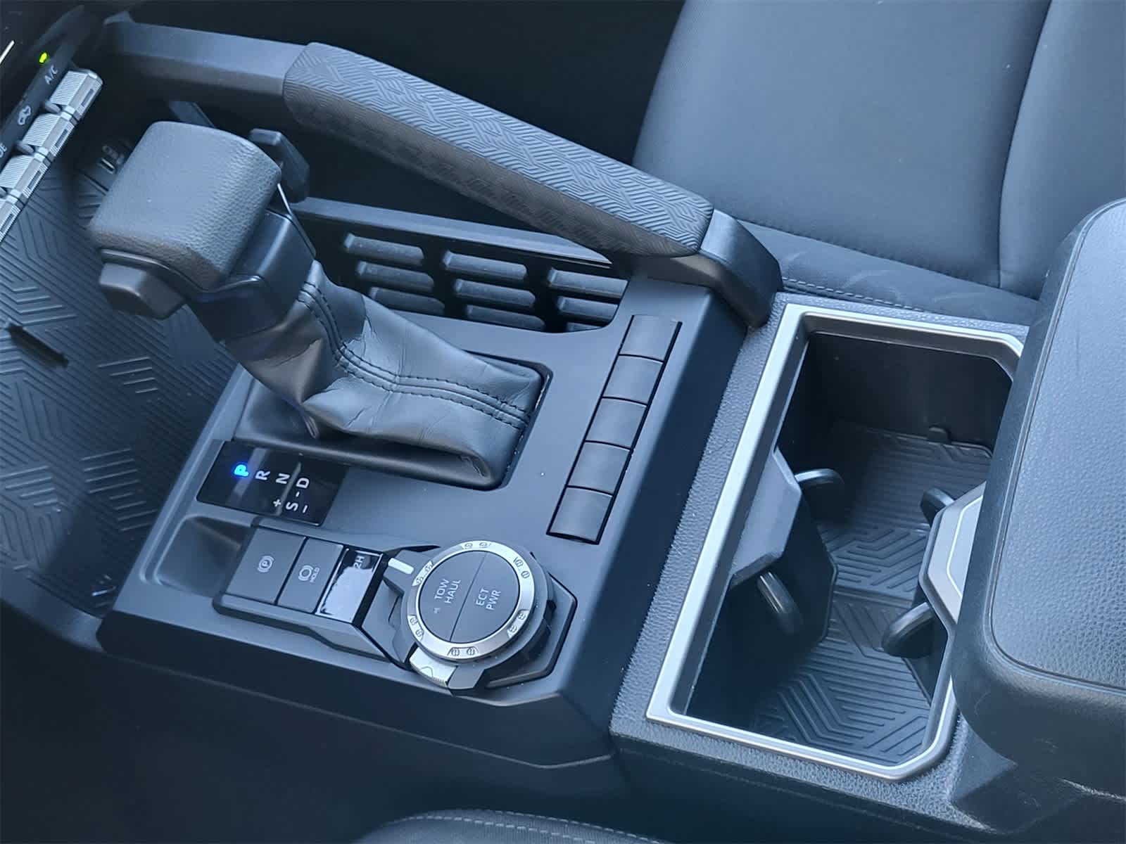 Thumbnail: 2025 Toyota Tacoma - 19