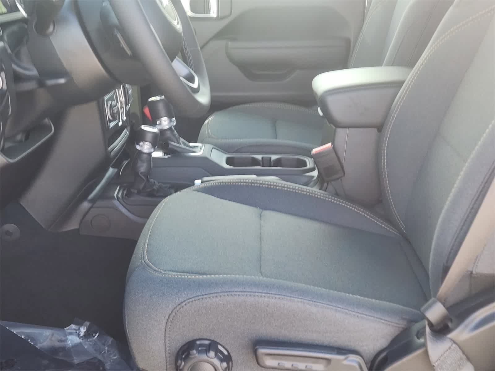 Thumbnail: 2025 Jeep Wrangler - 12