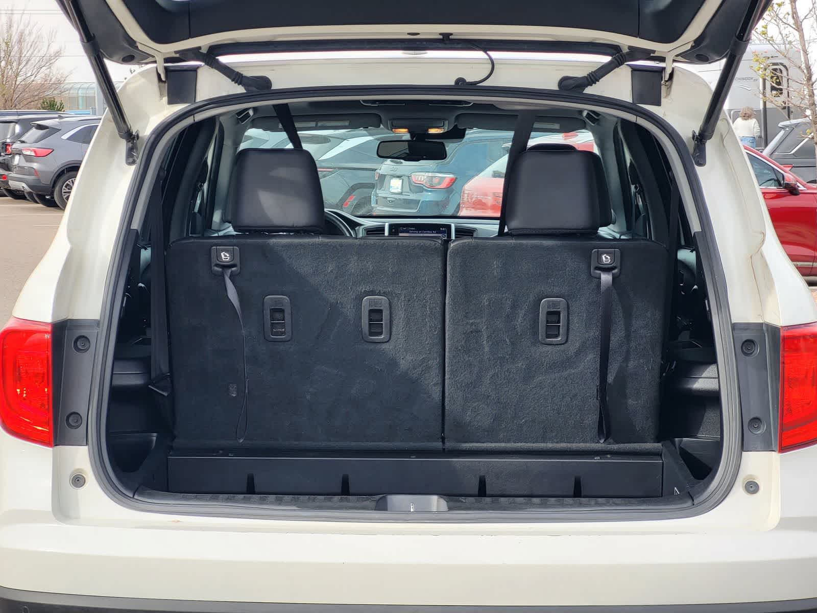 Thumbnail: 2018 Honda Pilot - 32