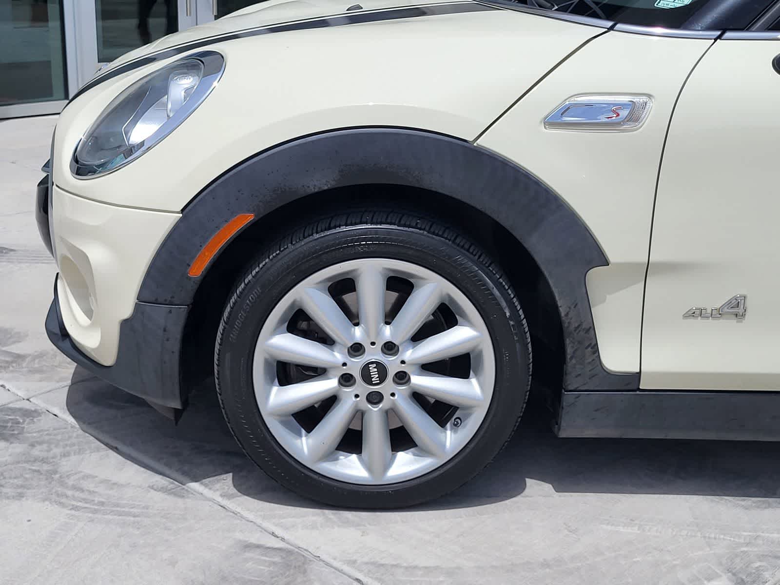 Thumbnail: 2017 MINI Cooper Clubman - 8