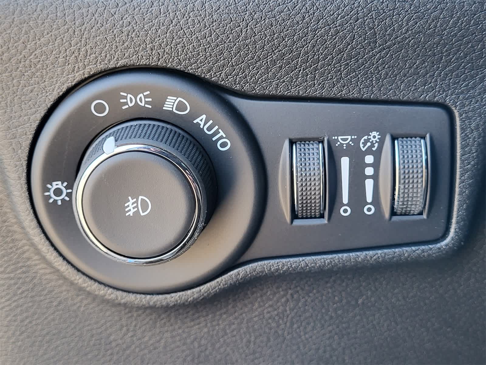 Thumbnail: 2026 Jeep Compass - 15