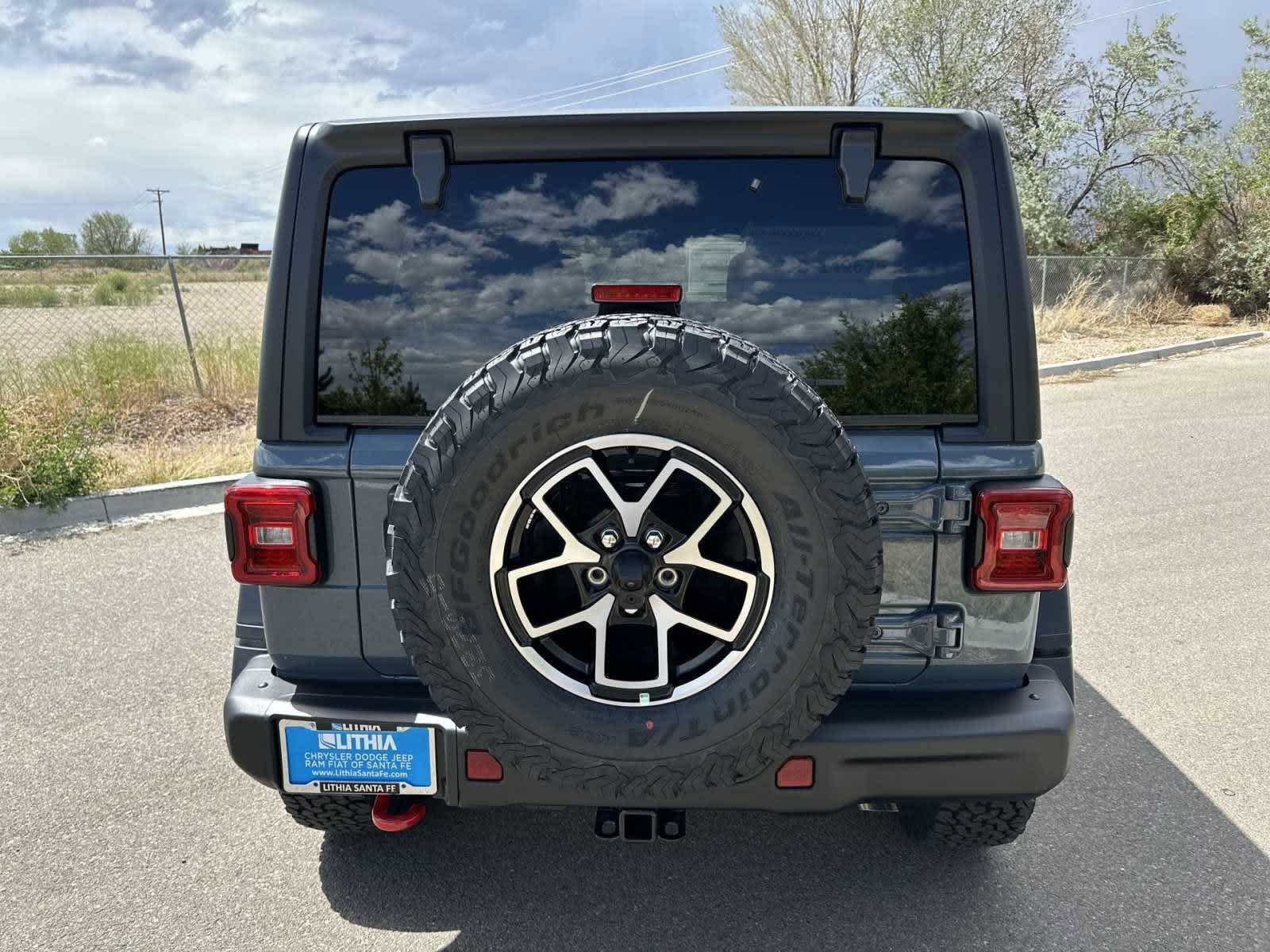 Thumbnail: 2024 Jeep Wrangler - 16
