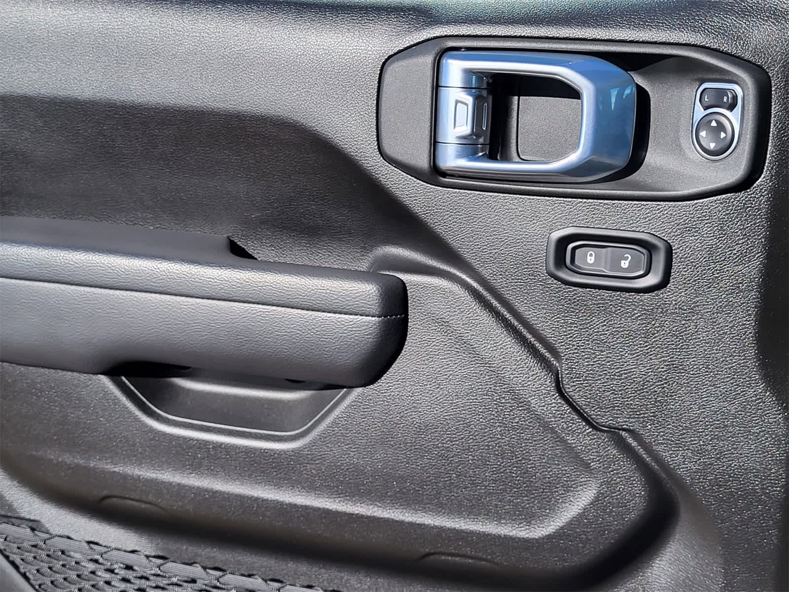 Thumbnail: 2025 Jeep Wrangler - 20