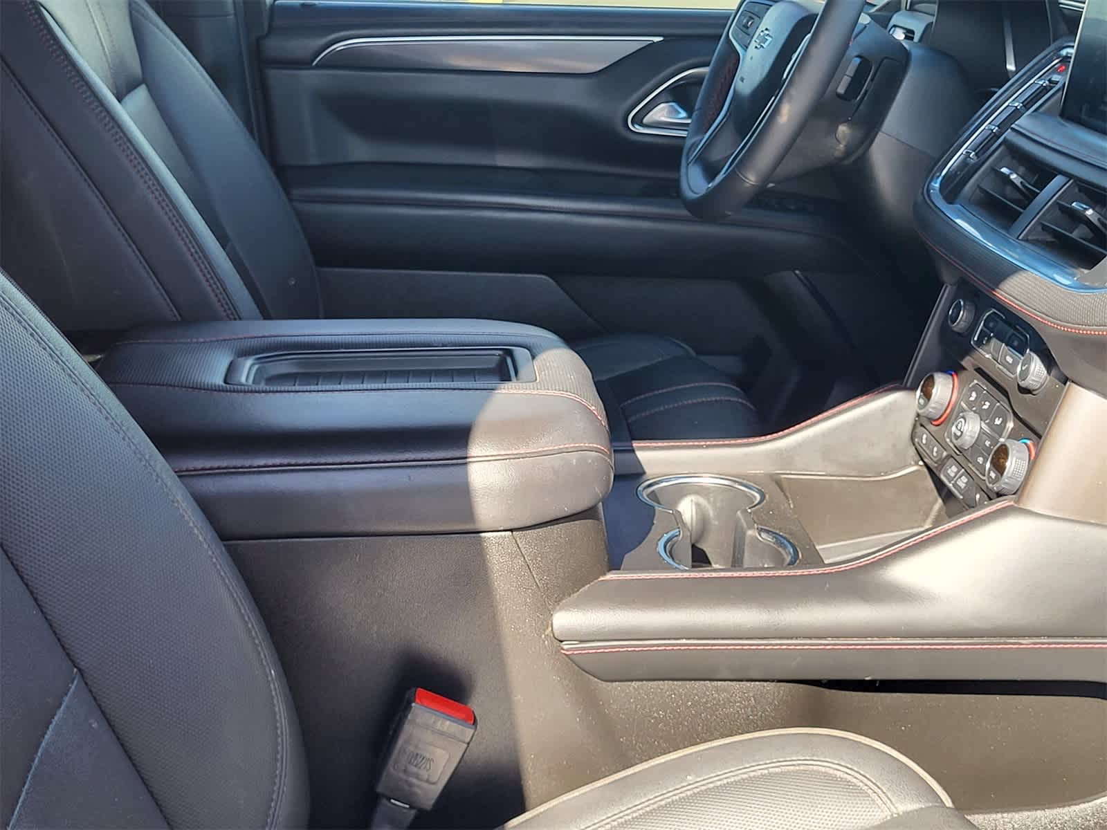 Thumbnail: 2022 Chevrolet Suburban - 28