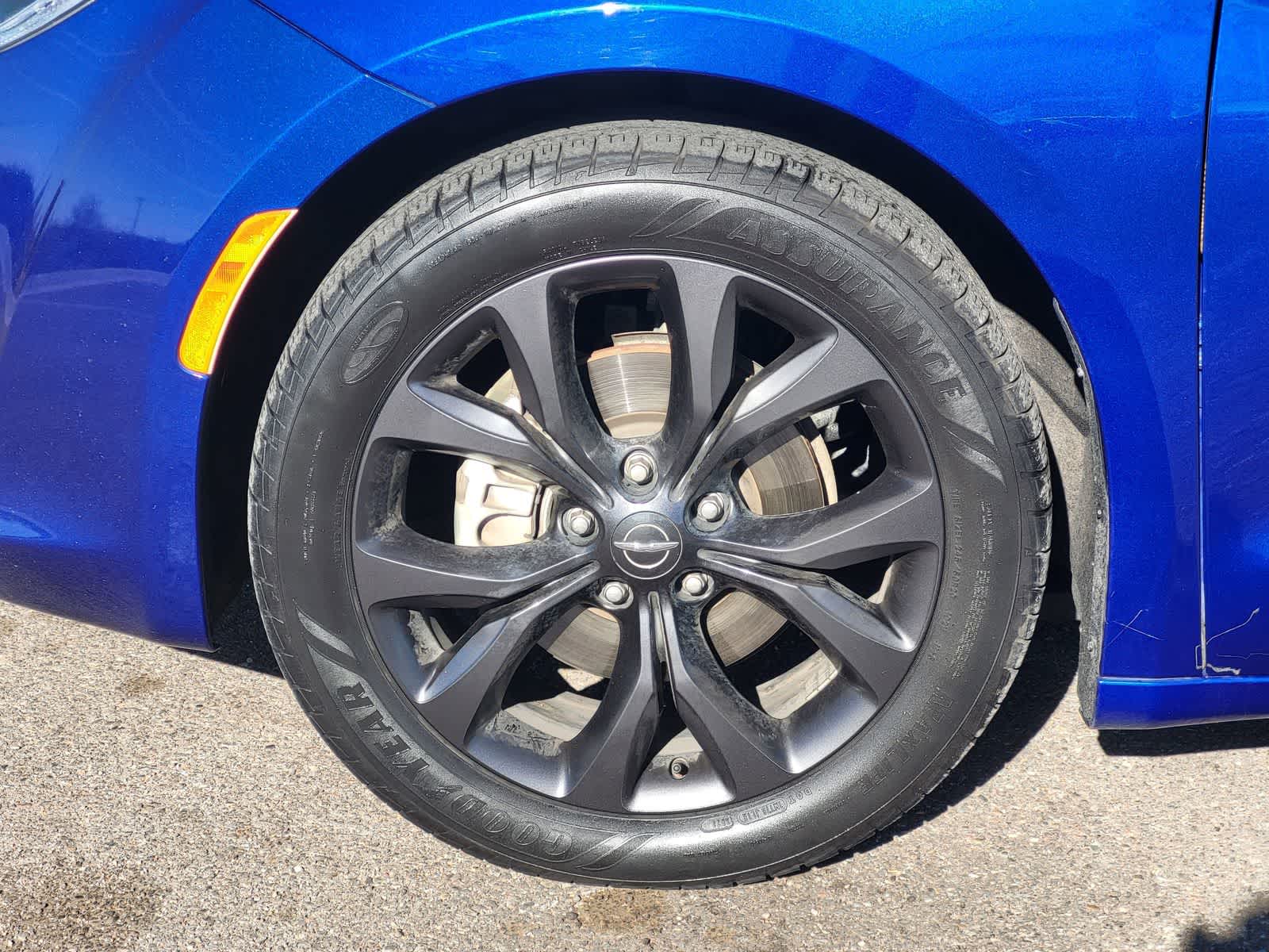 Thumbnail: 2020 Chrysler Pacifica - 10