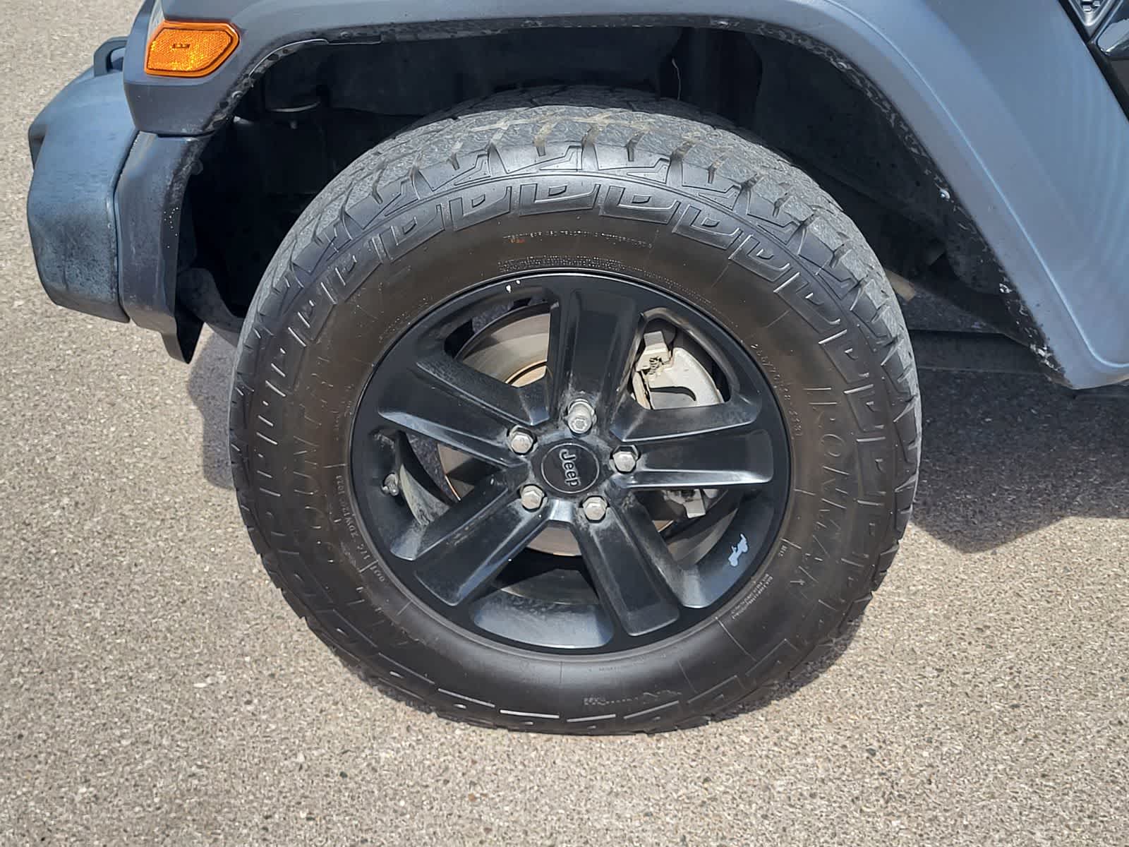 Thumbnail: 2020 Jeep Wrangler - 9