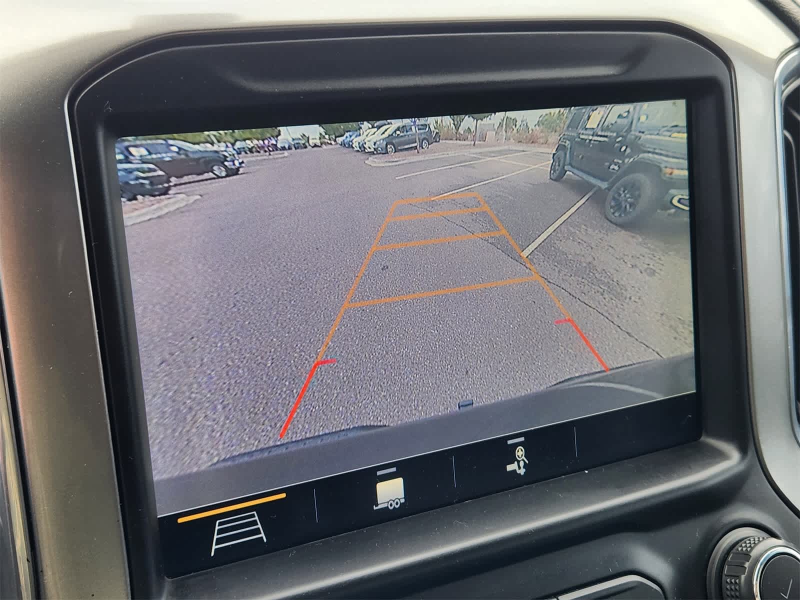 Thumbnail: 2019 Chevrolet Silverado 1500 - 18