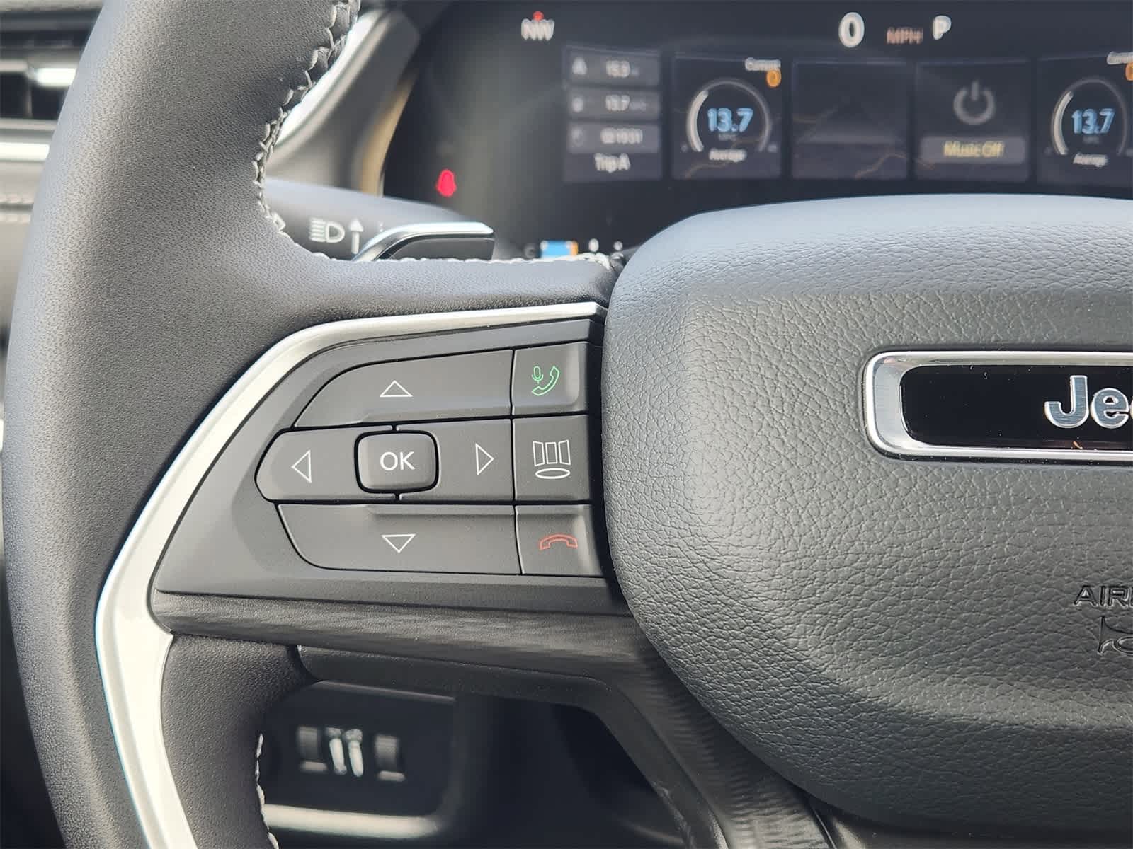 Thumbnail: 2025 Jeep Grand Cherokee - 22