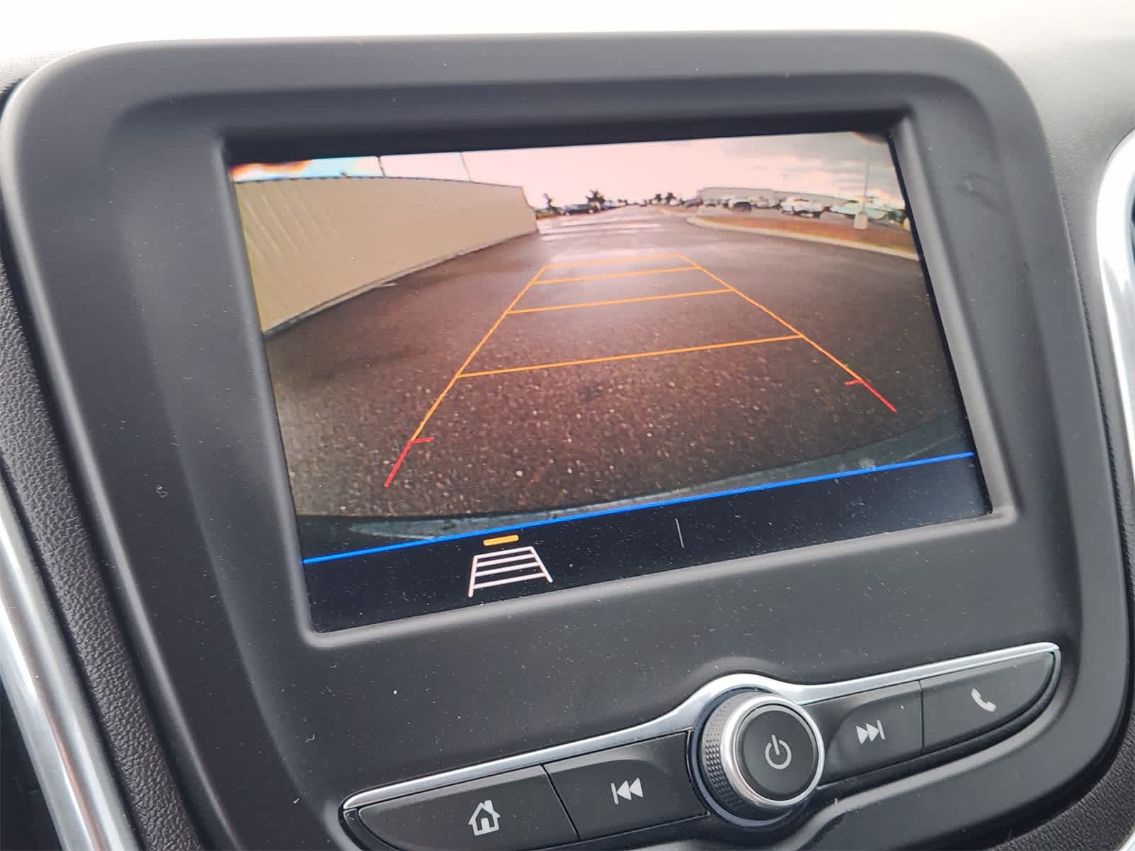 Thumbnail: 2020 Chevrolet Equinox - 15