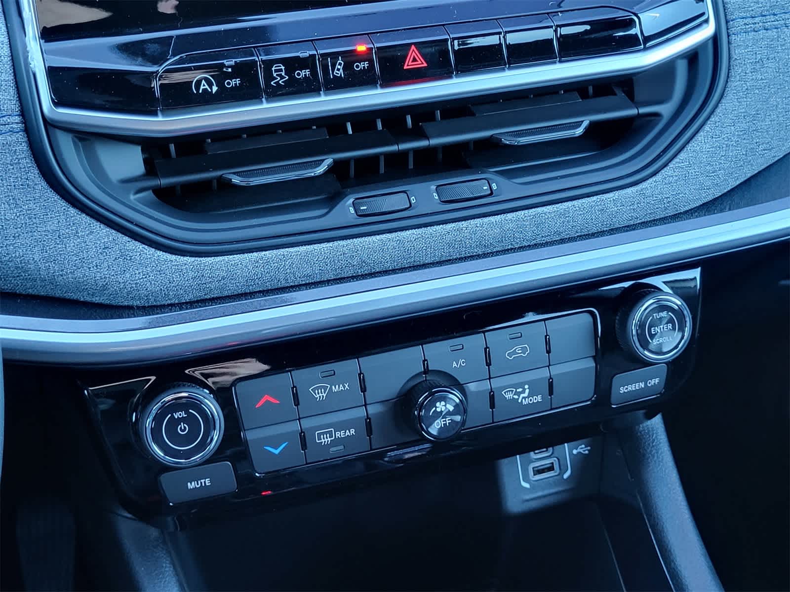 Thumbnail: 2026 Jeep Compass - 13