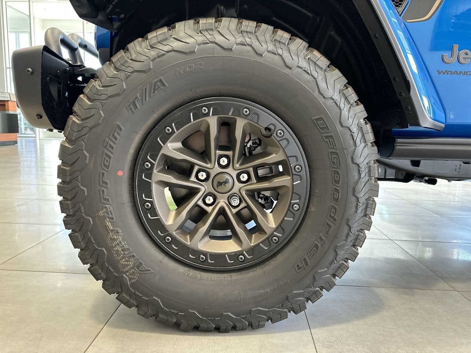 Thumbnail: 2024 Jeep Wrangler - 18