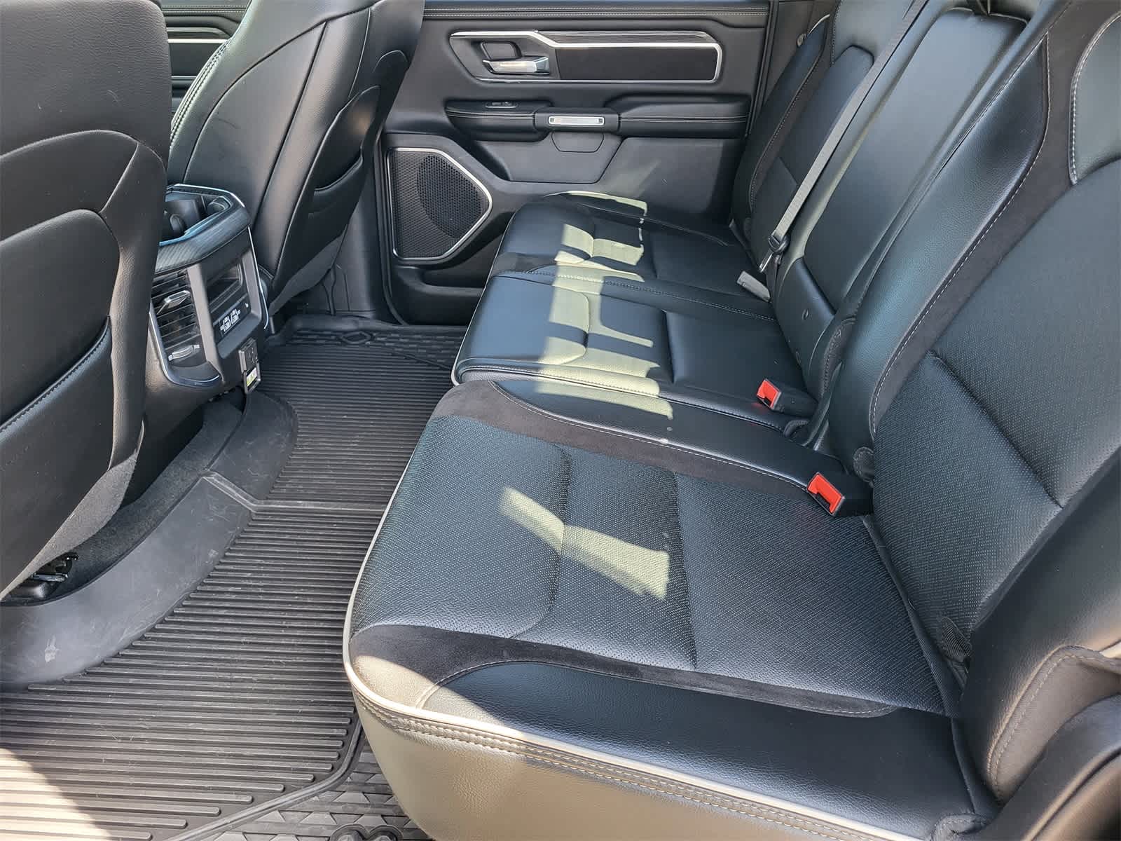 Thumbnail: 2024 RAM 1500 - 28