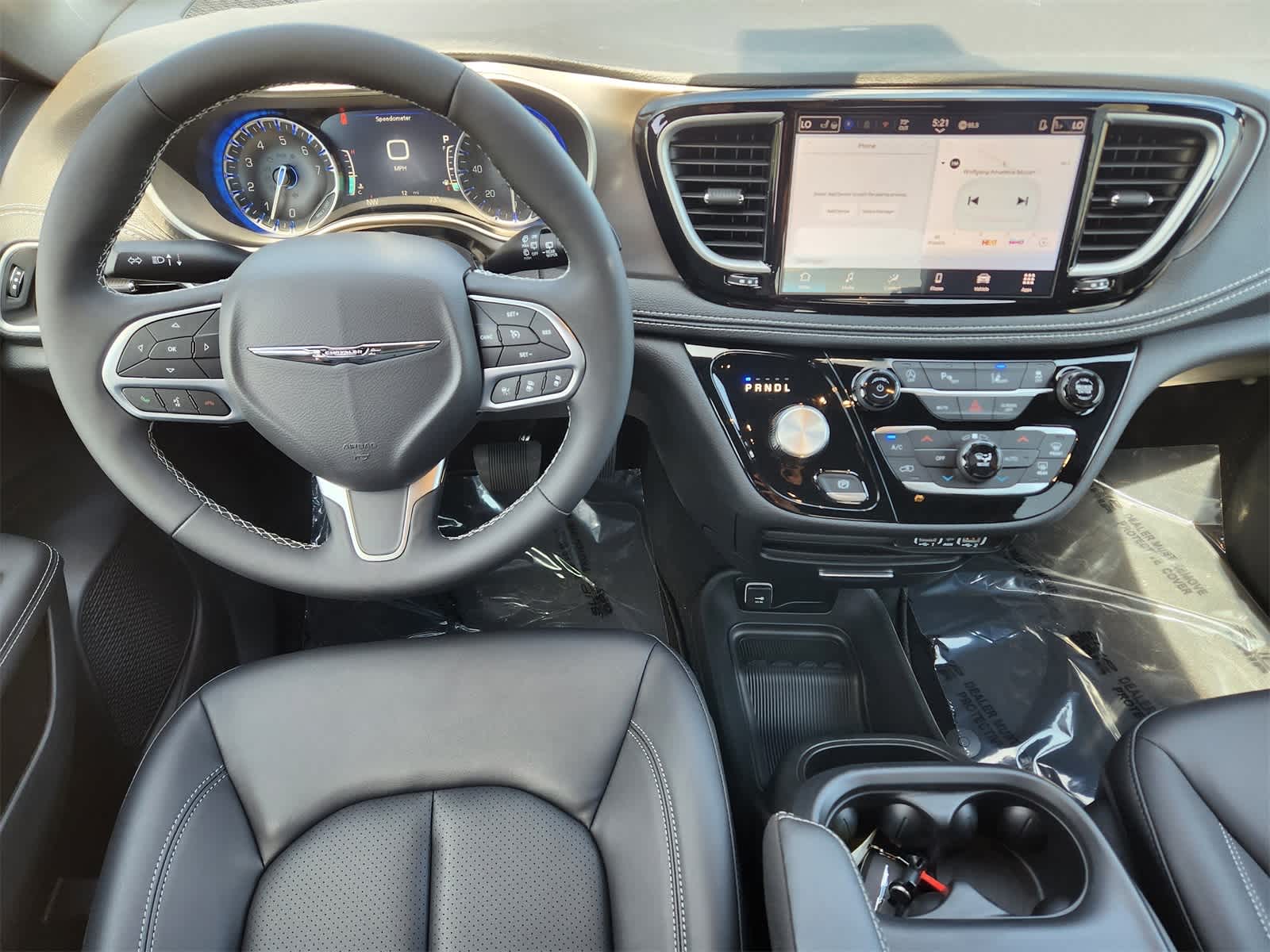 Thumbnail: 2025 Chrysler Pacifica - 21