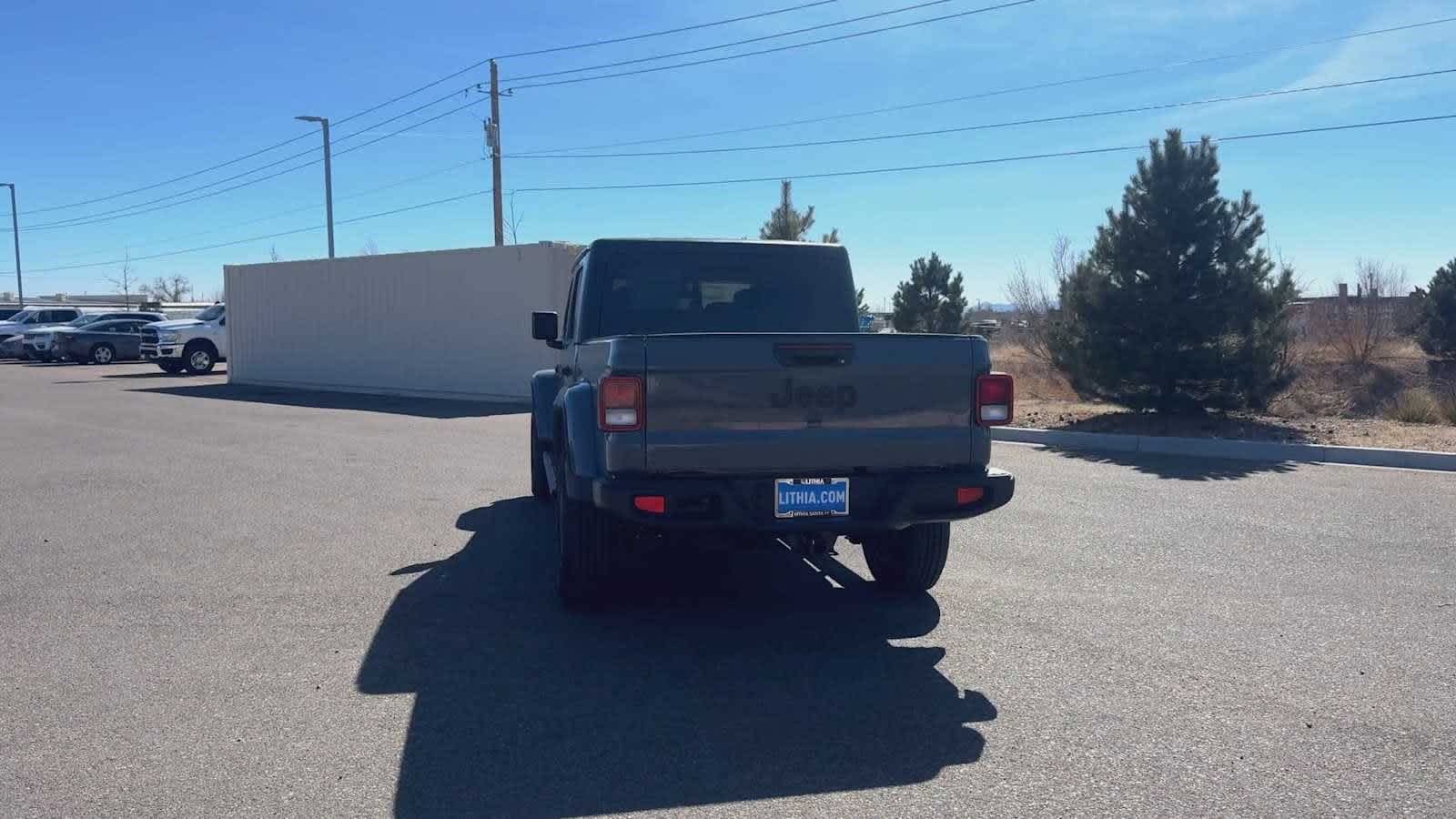 Thumbnail: 2025 Jeep Gladiator - 7