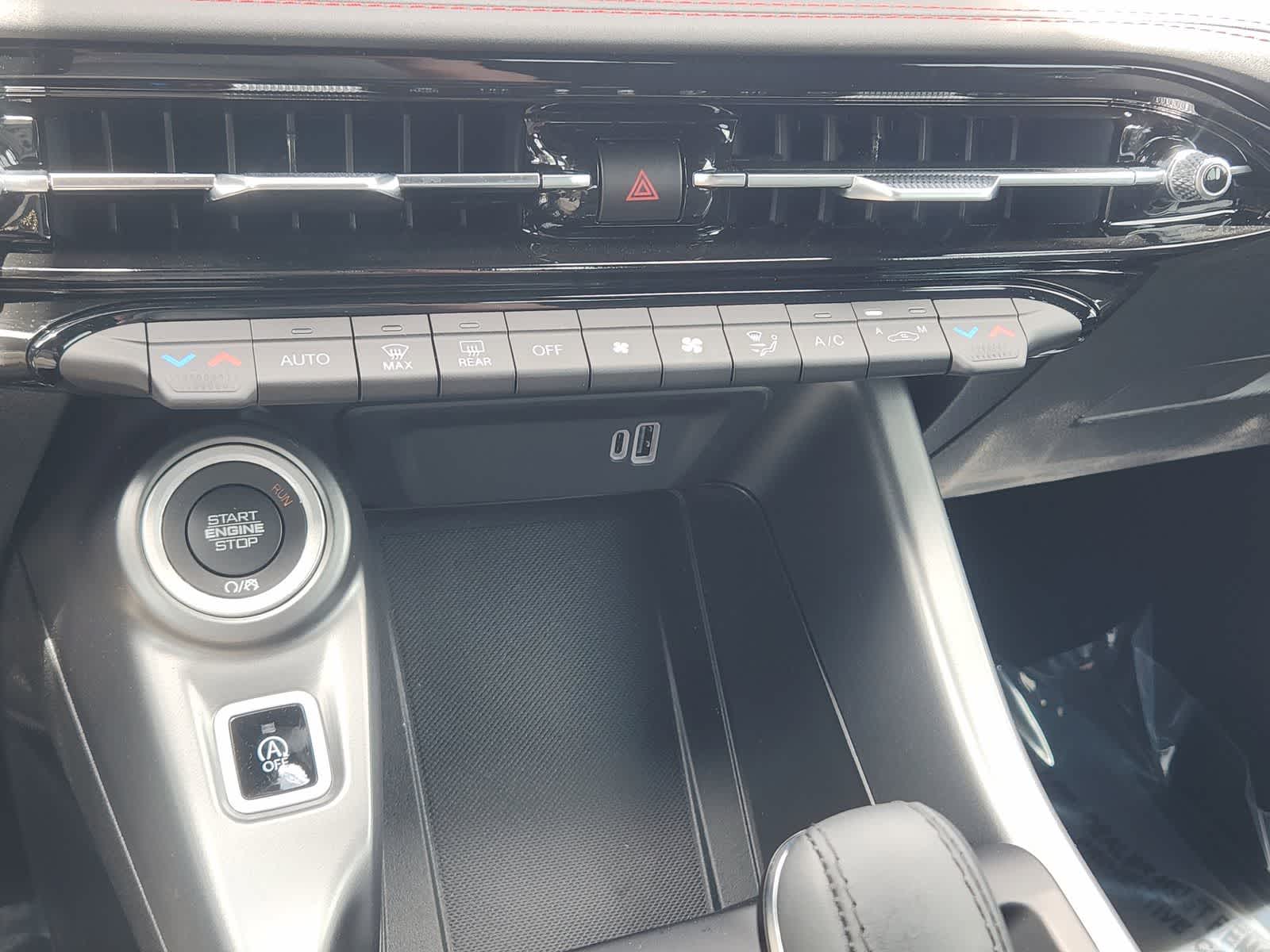 Thumbnail: 2025 Dodge Hornet - 16