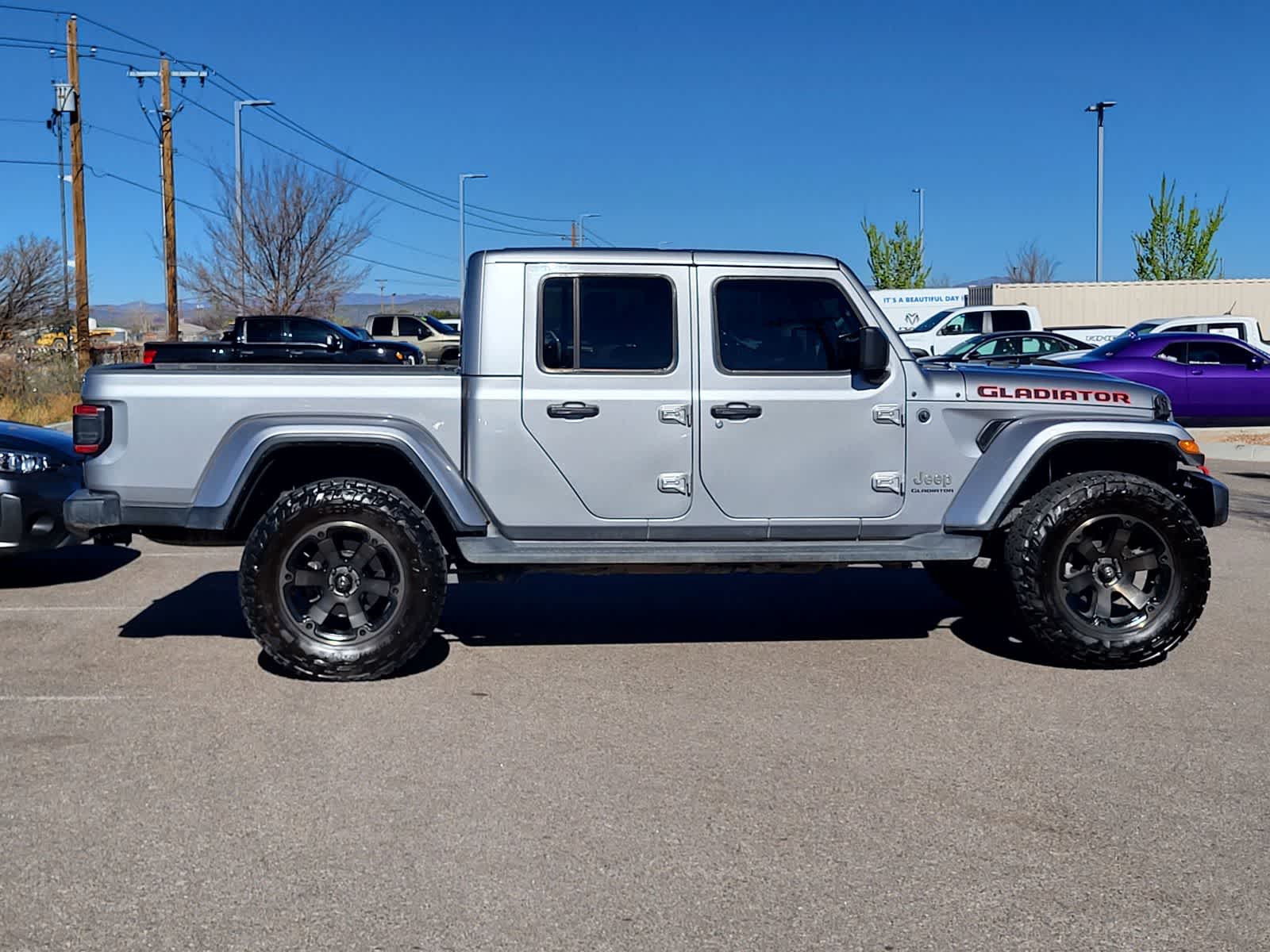 Thumbnail: 2020 Jeep Gladiator - 4
