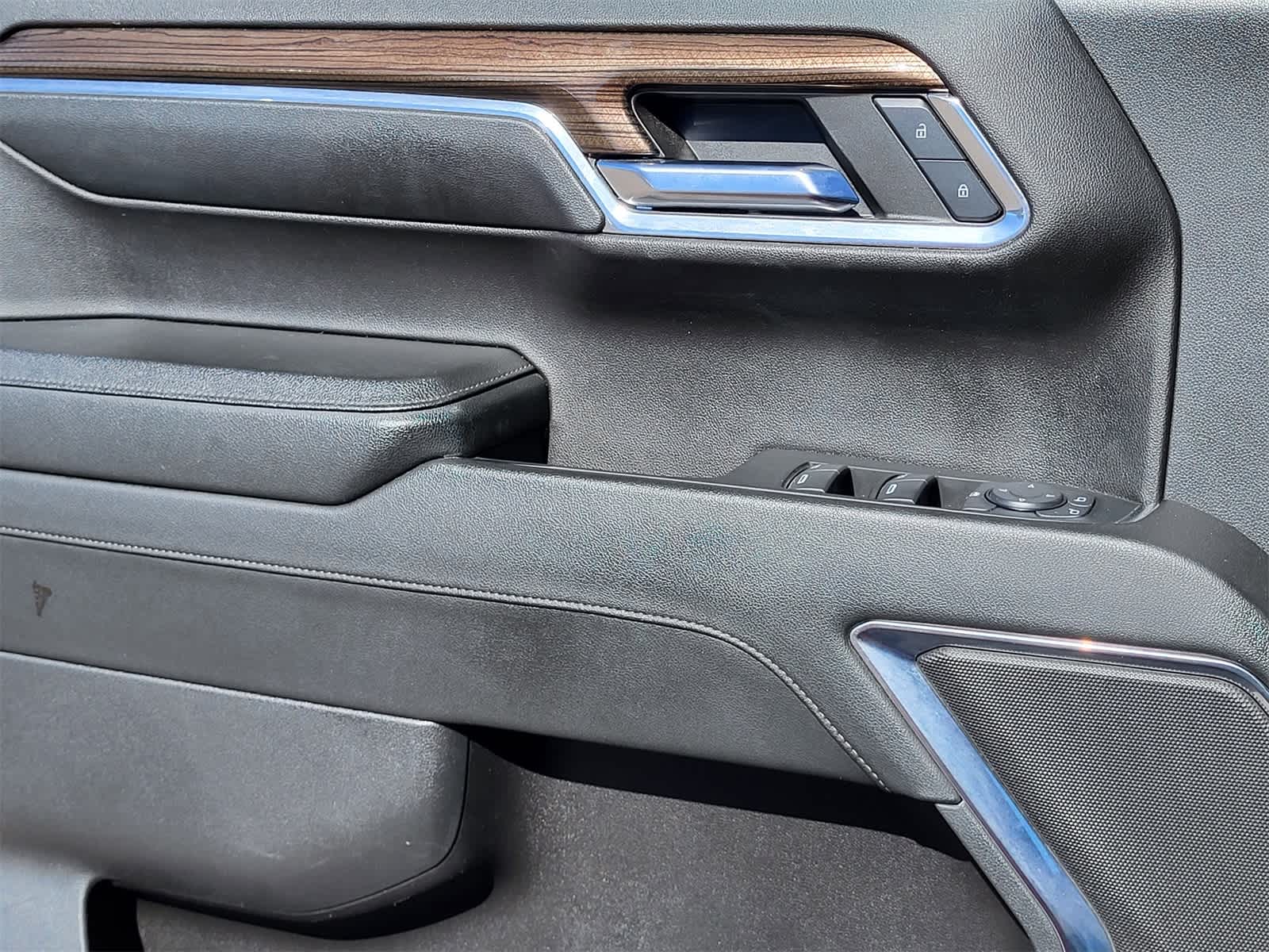 Thumbnail: 2023 Chevrolet Silverado 1500 - 20