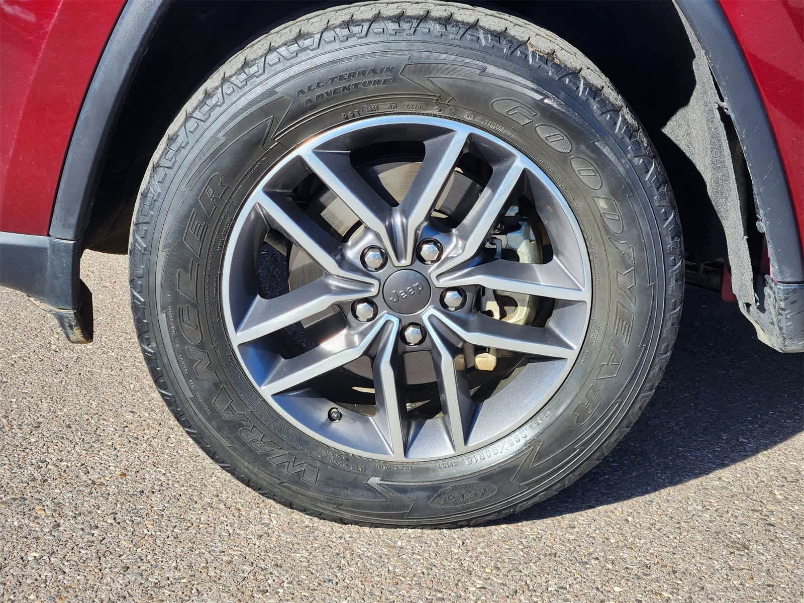 Thumbnail: 2020 Jeep Grand Cherokee - 4