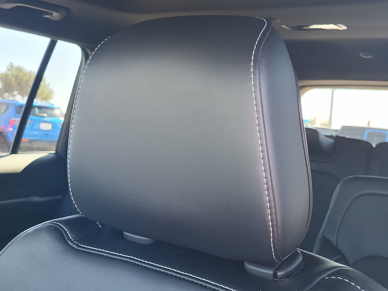 Thumbnail: 2026 Jeep Grand Cherokee L - 9