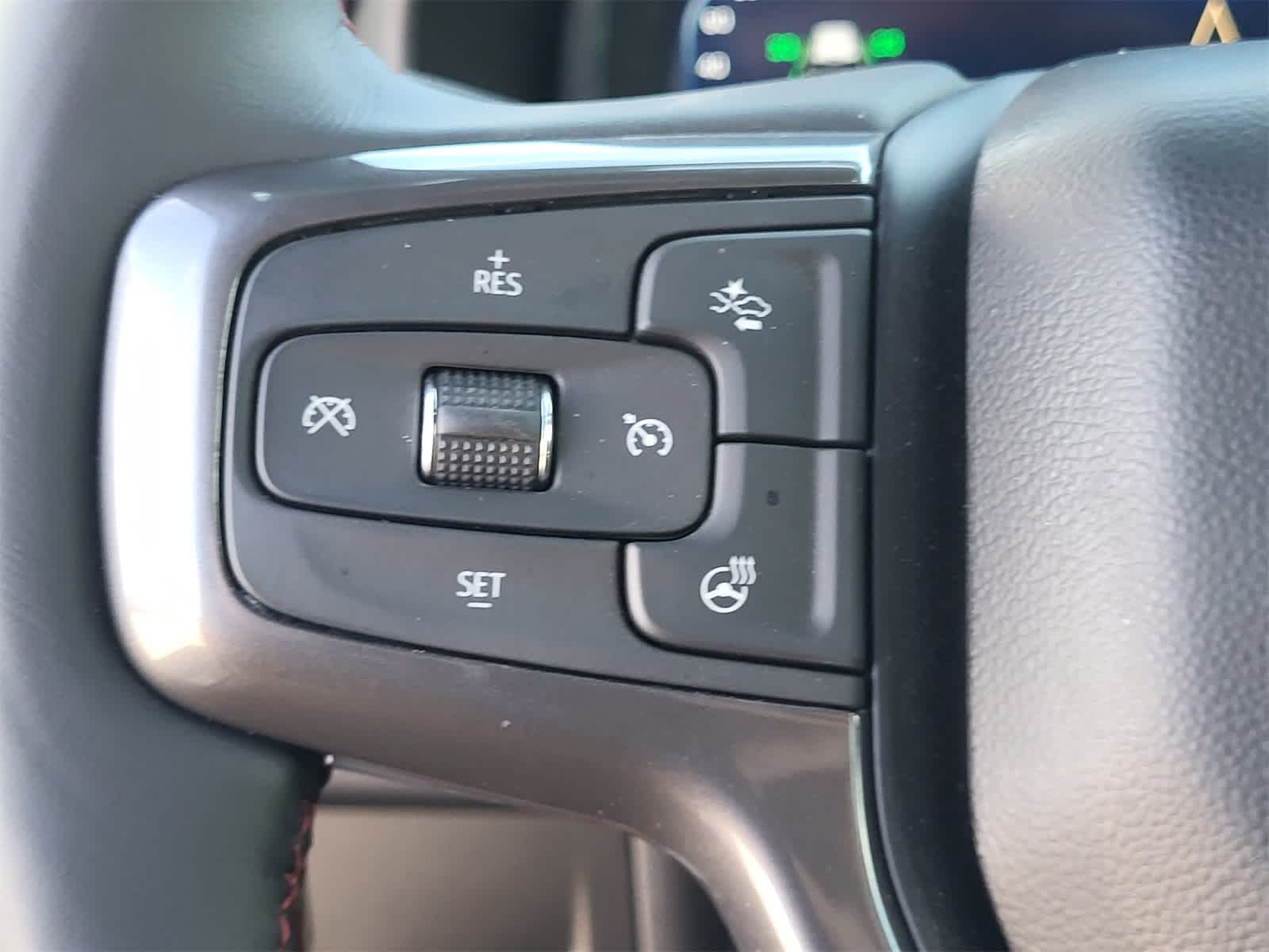 Thumbnail: 2022 Chevrolet Suburban - 17