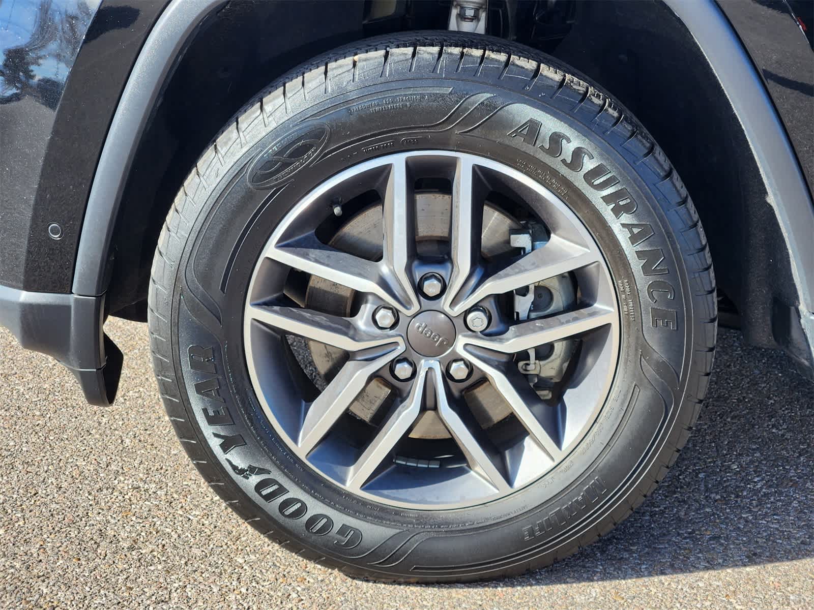 Thumbnail: 2021 Jeep Grand Cherokee - 11