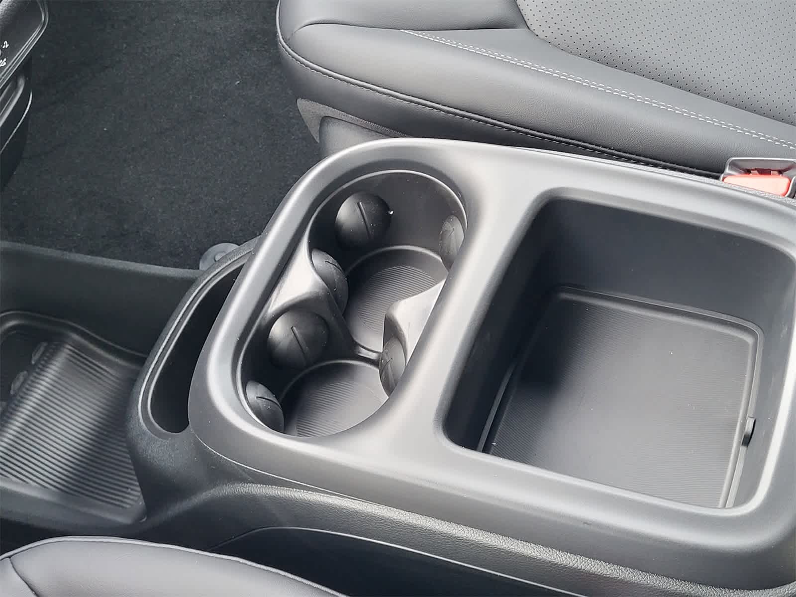 Thumbnail: 2026 Chrysler Pacifica - 12