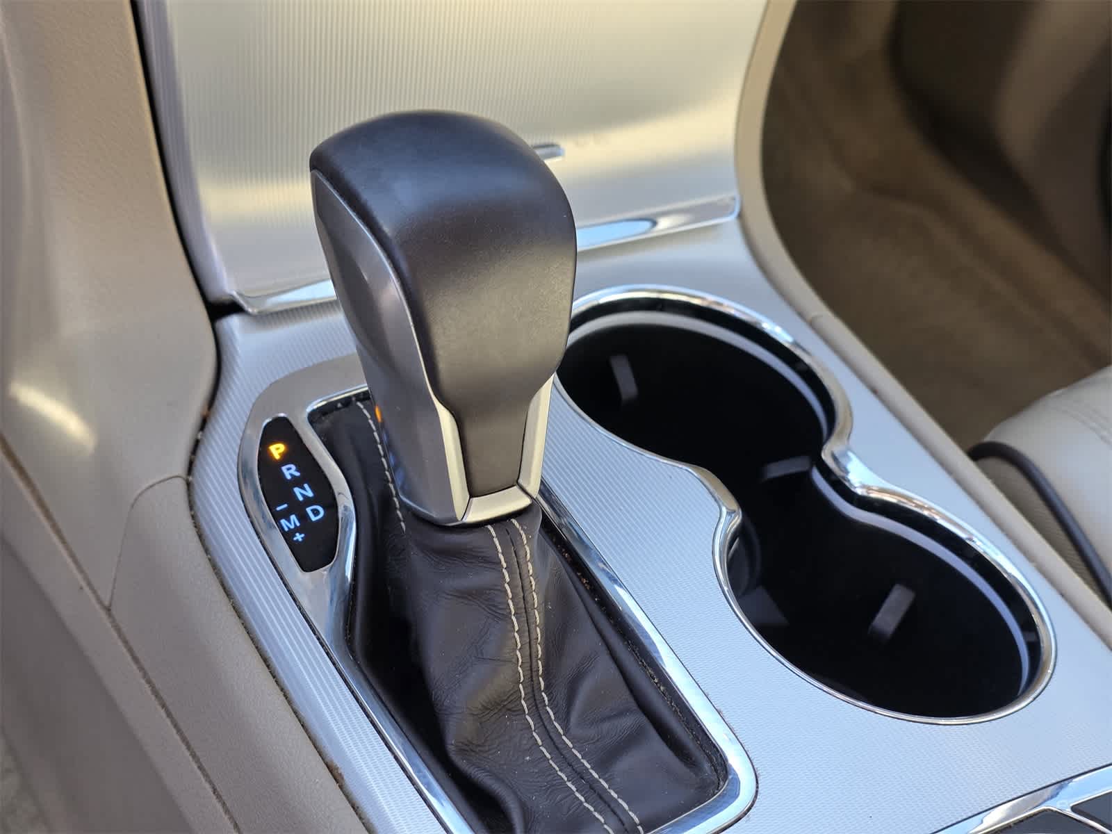 Thumbnail: 2018 Jeep Grand Cherokee - 24