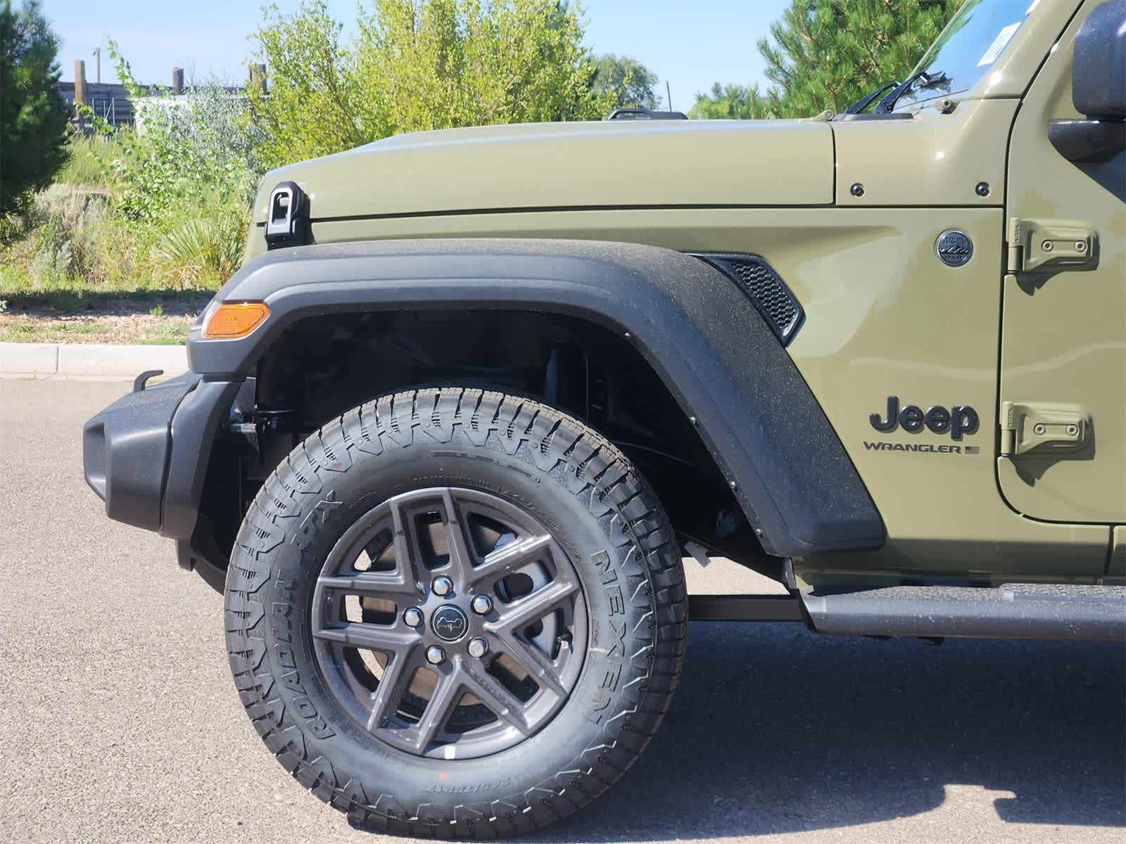 Thumbnail: 2025 Jeep Wrangler - 9